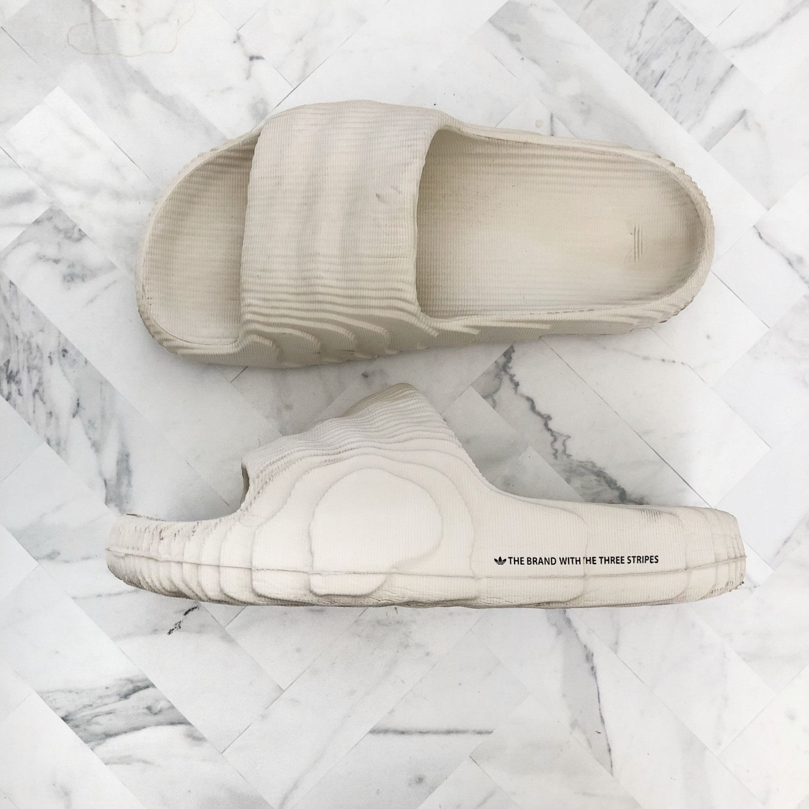 ADIDAS Adilette 22 Slides Size