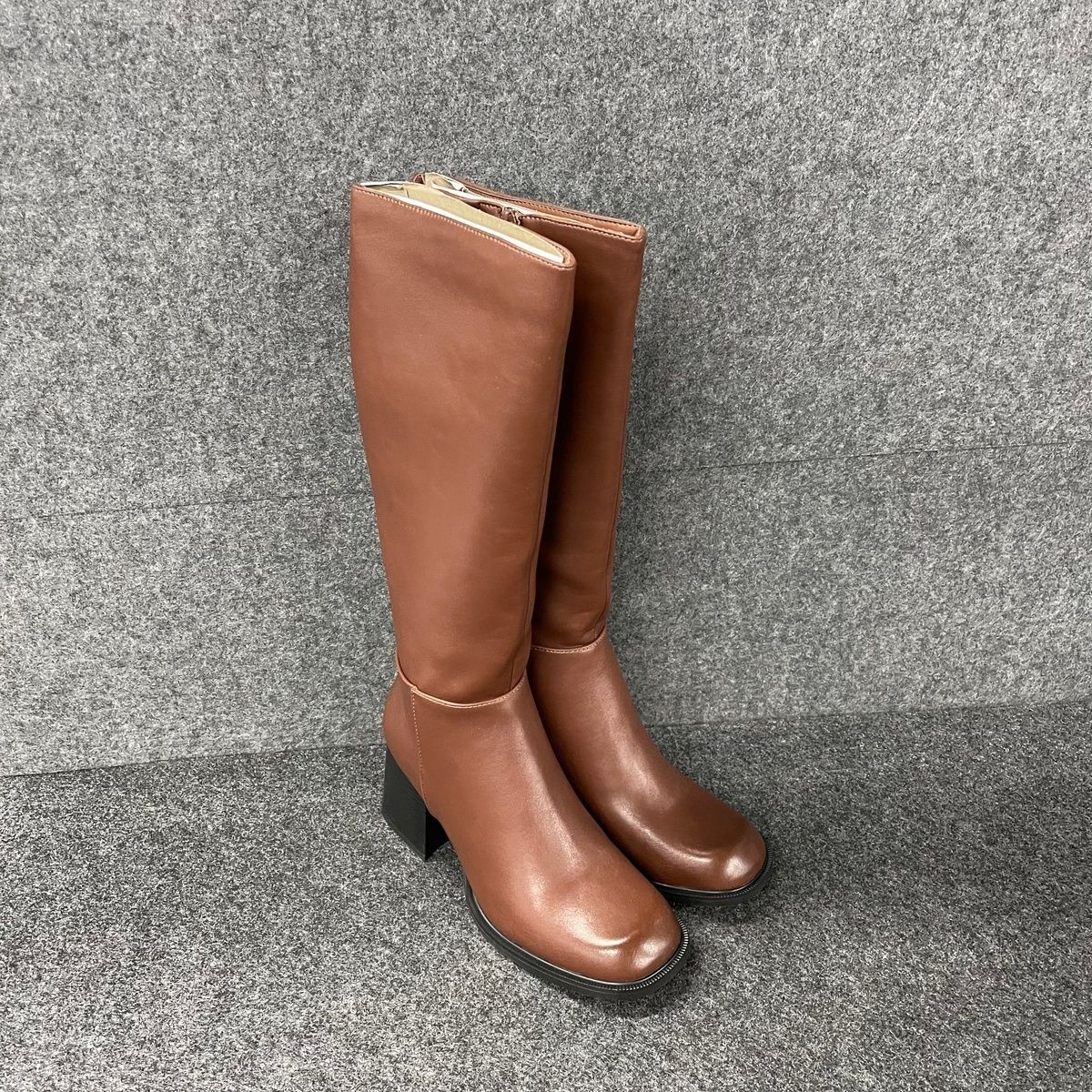 OLIVIA MILLER Sky Tall Boots Women’s Size 8 Brown OM-A24-40
