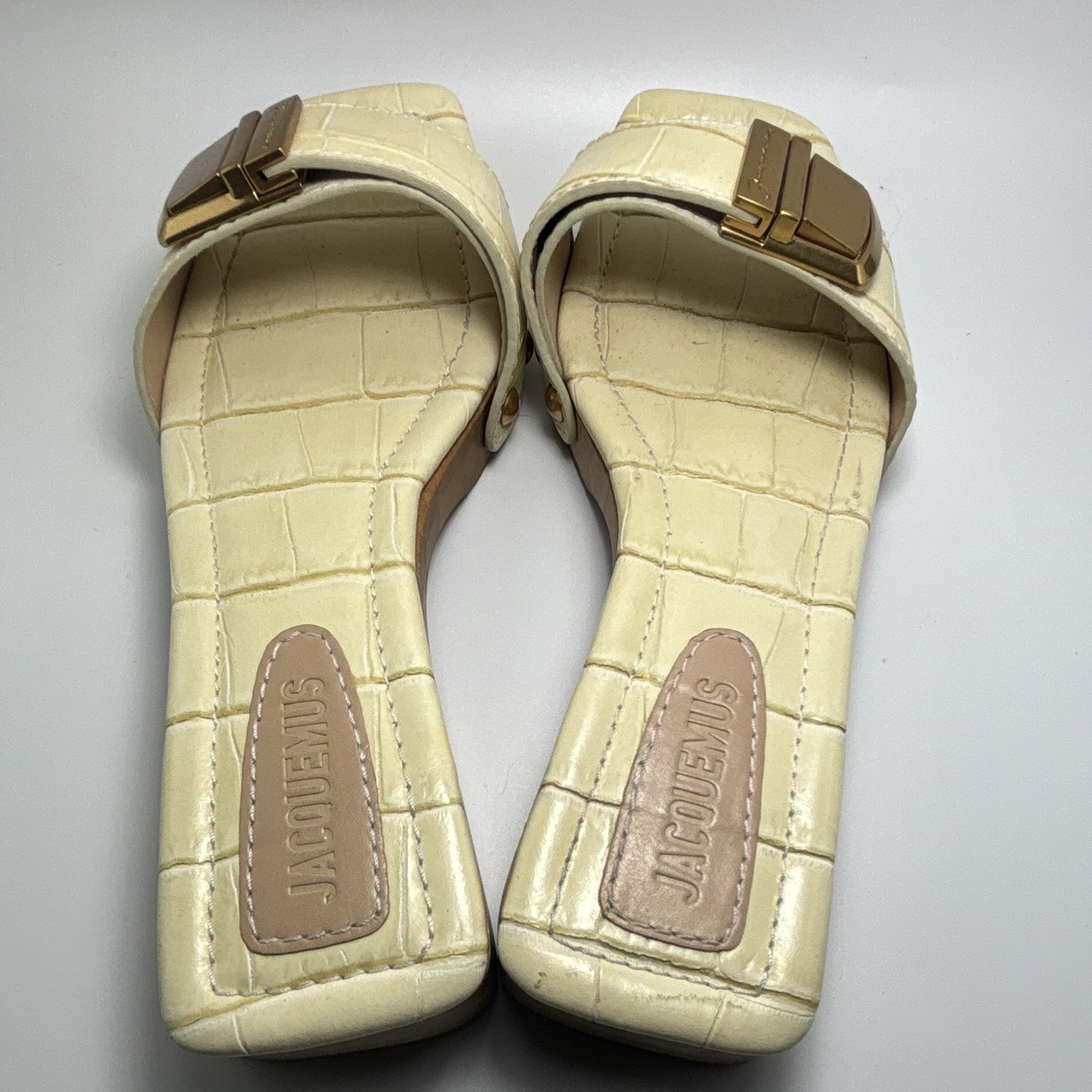 Jacquemus Beige Croc Embossed Leather Slide Sandals Buckle Logo EU 37/ US 6.5-7
