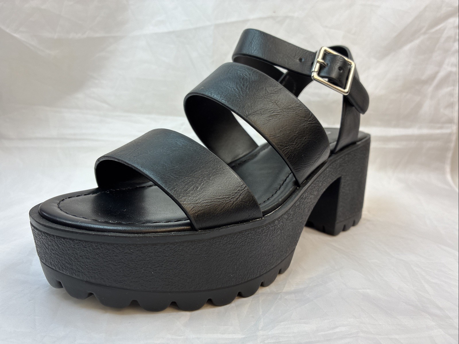 SODA-ADALYN Women PLATFORM Ankle Strap Sandal 2 BAND Big 3″ Hi-Chunky Block Heel