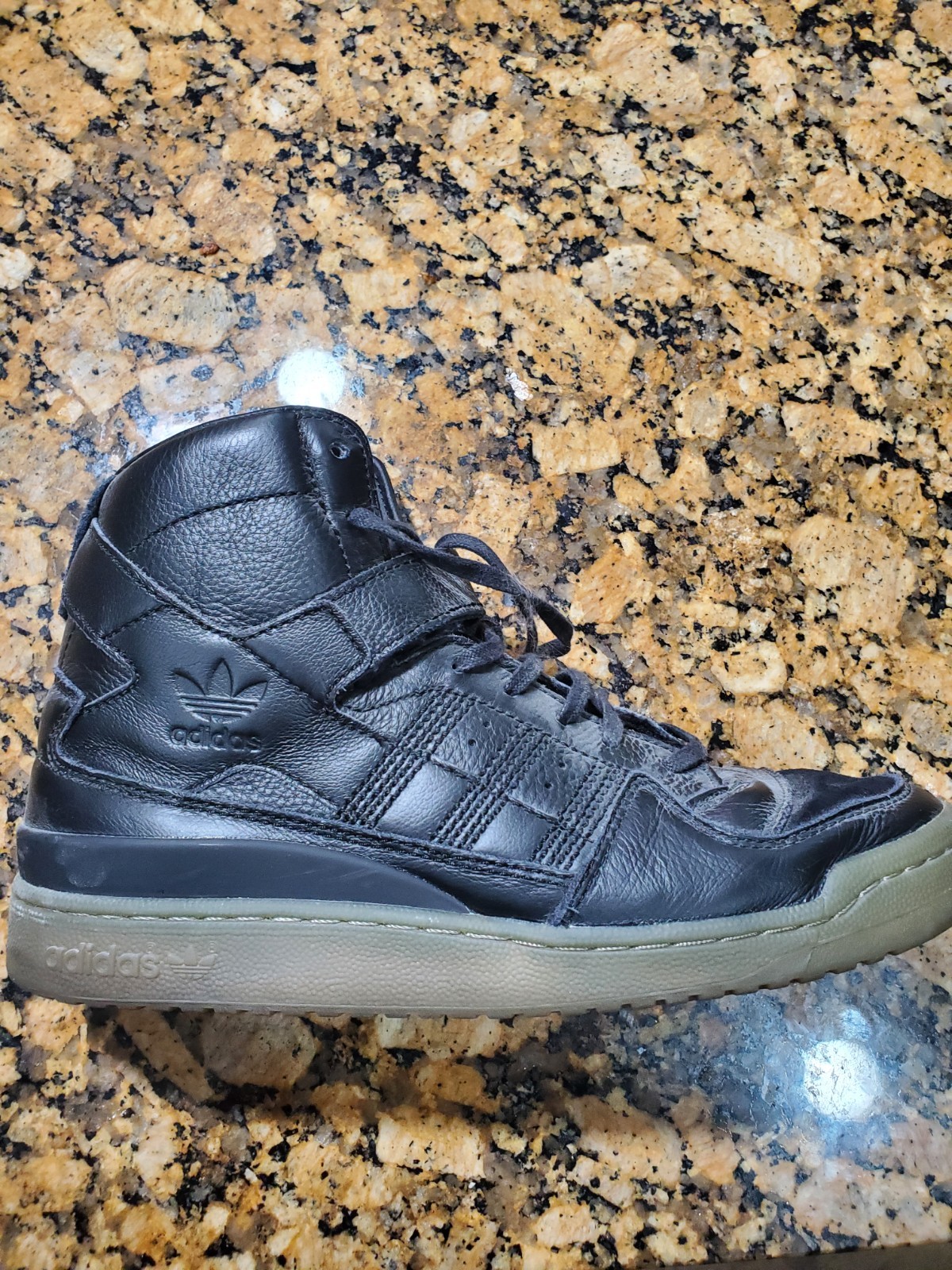 Adidas black hi top sneaker sz 9.5 w/strap No box