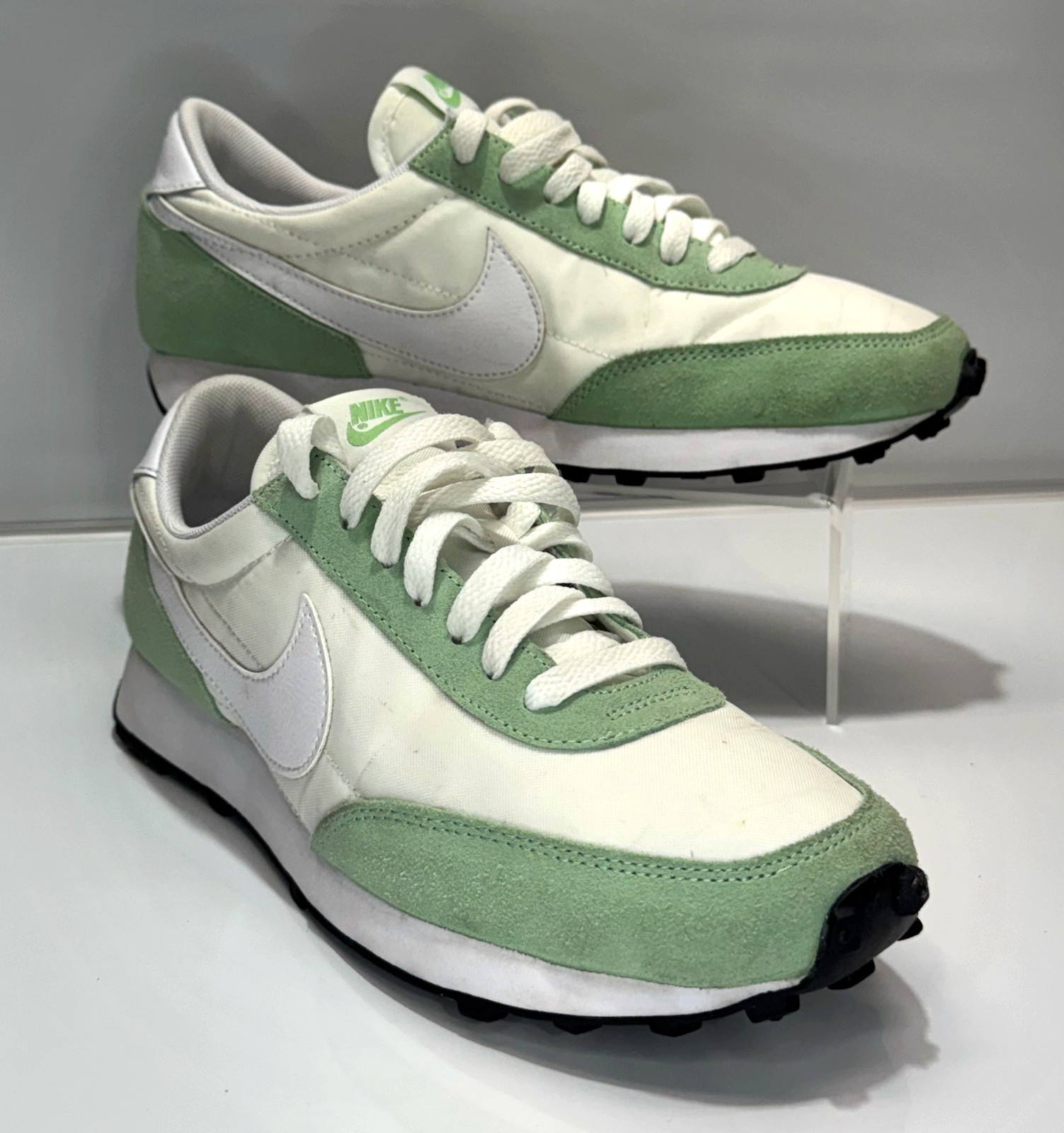 Nike Daybreak Enamel Green White Size 8.5 DH1038-300