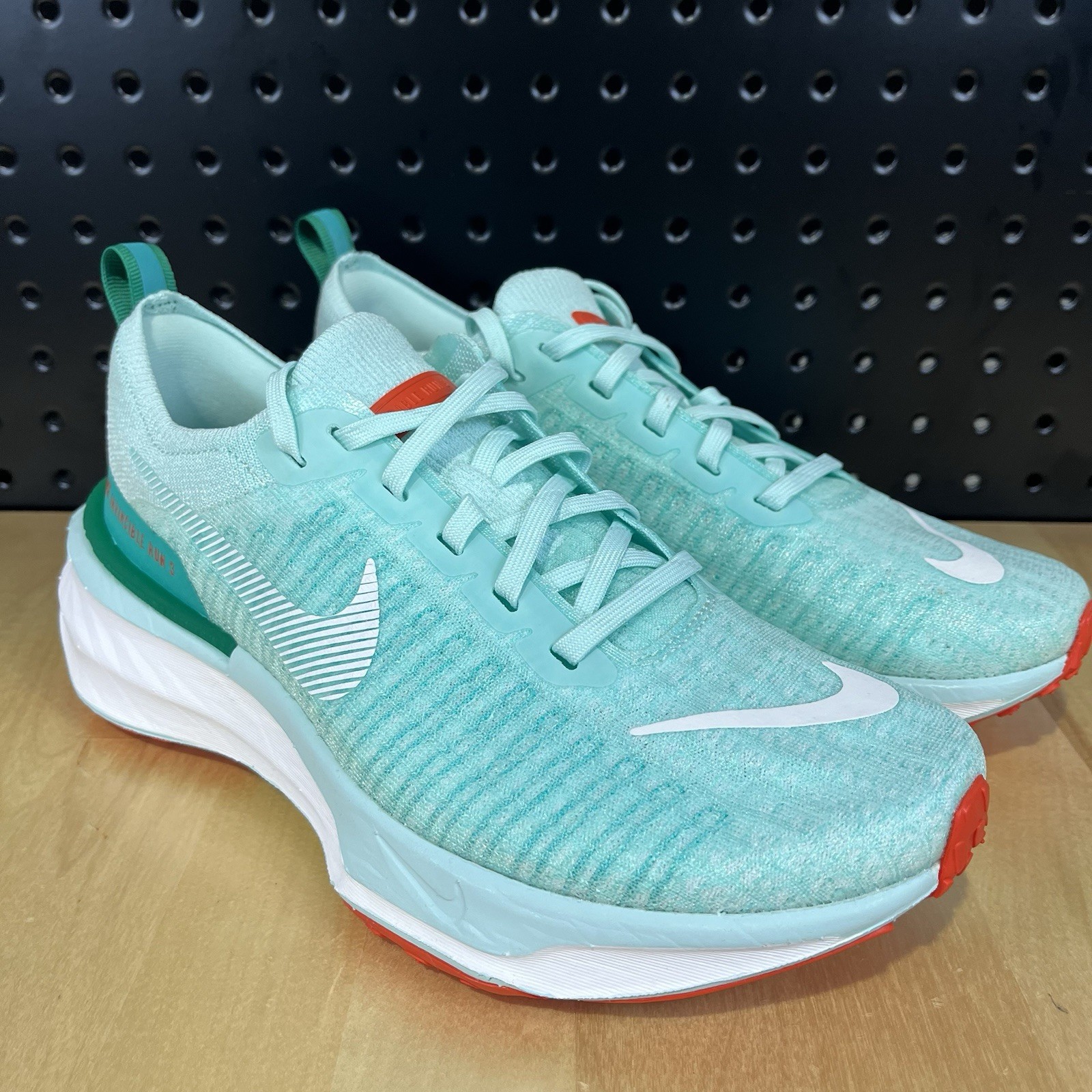Nike Invincible Run Flyknit 3 Size 9 Women Running Shoes Jade Ice DR2660-300 NEW