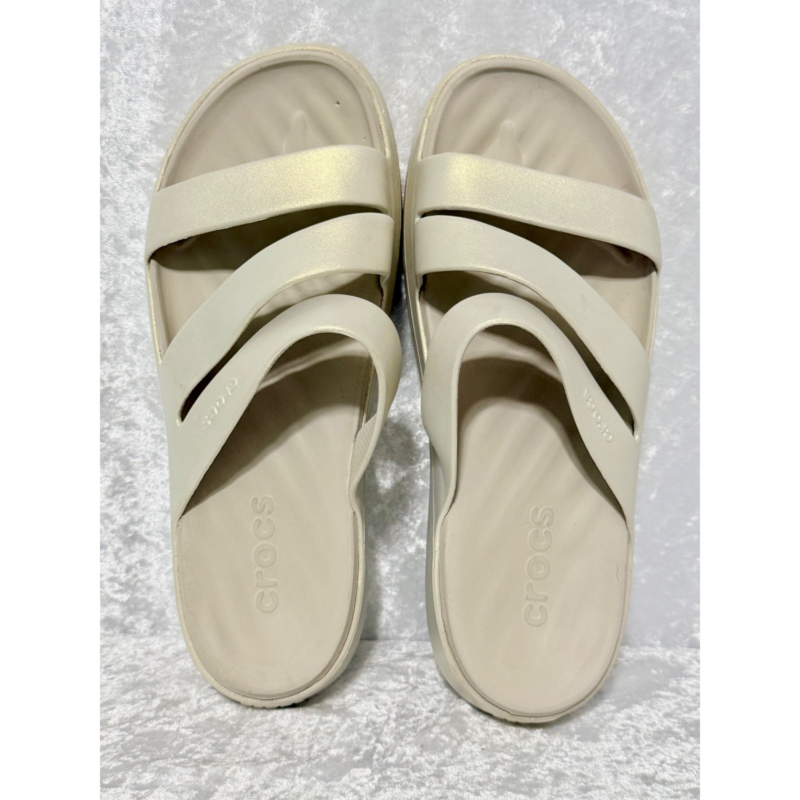Crocs Getaway Strappy Sandals Womens Sz 9W Pumice Metallic Shimmer Croslite