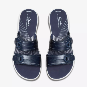 NWT Clarks Breeze Maye Navy