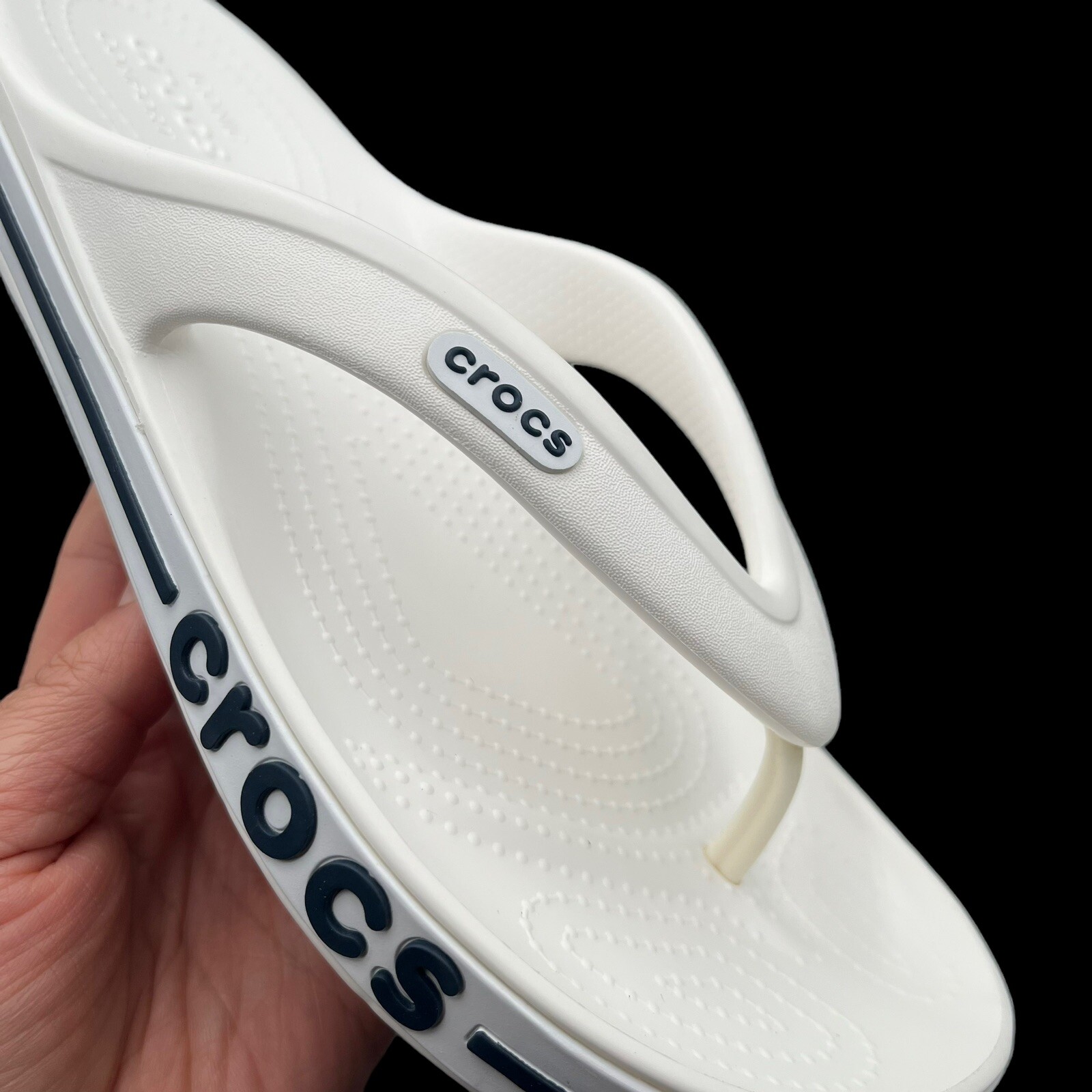 Crocs Bayaband Womens Flip Flop Sandals Size 9 White Navy Blue Water Friendly