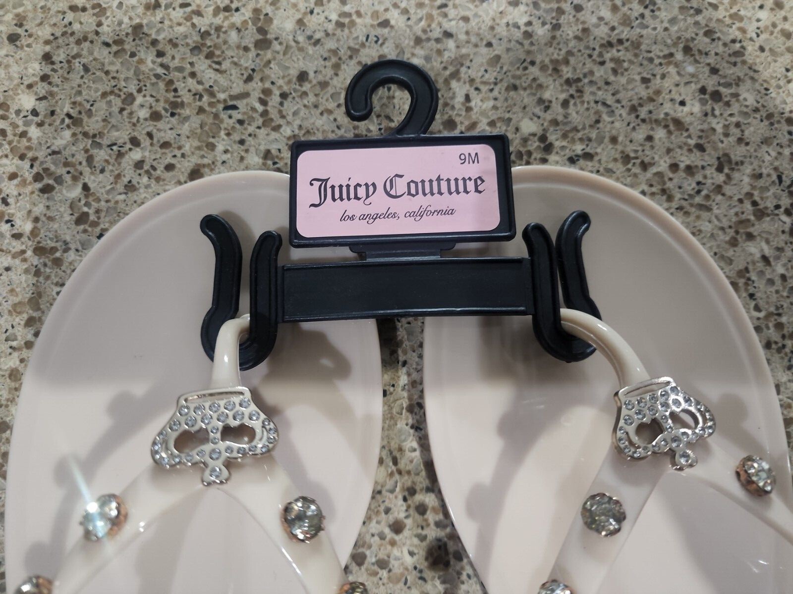 New Juicy Couture Womens Nude Jeweled Bling Flip Flops Size 6M 7M 8M 9M 10M