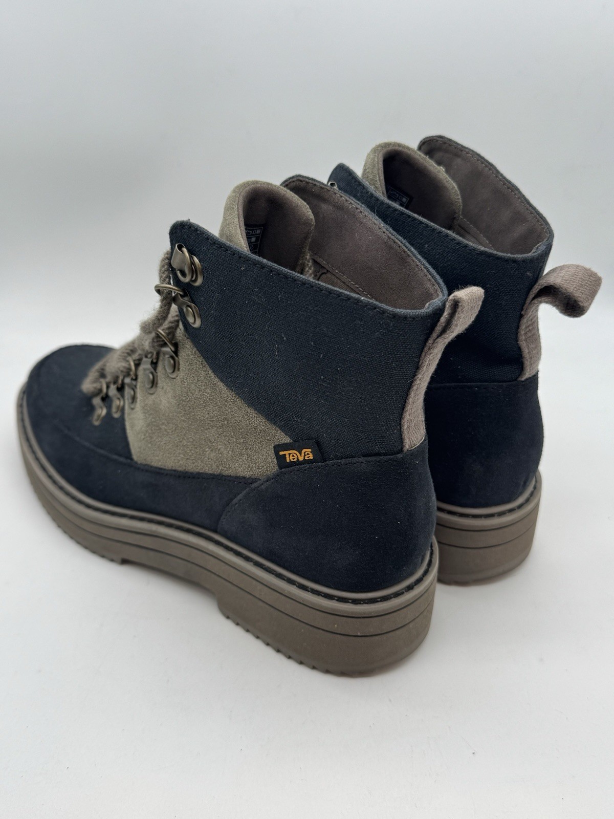 Teva Midform Patchwork Lace Up Boots Women’s US 9.5 Water Resistant NEW Canvas