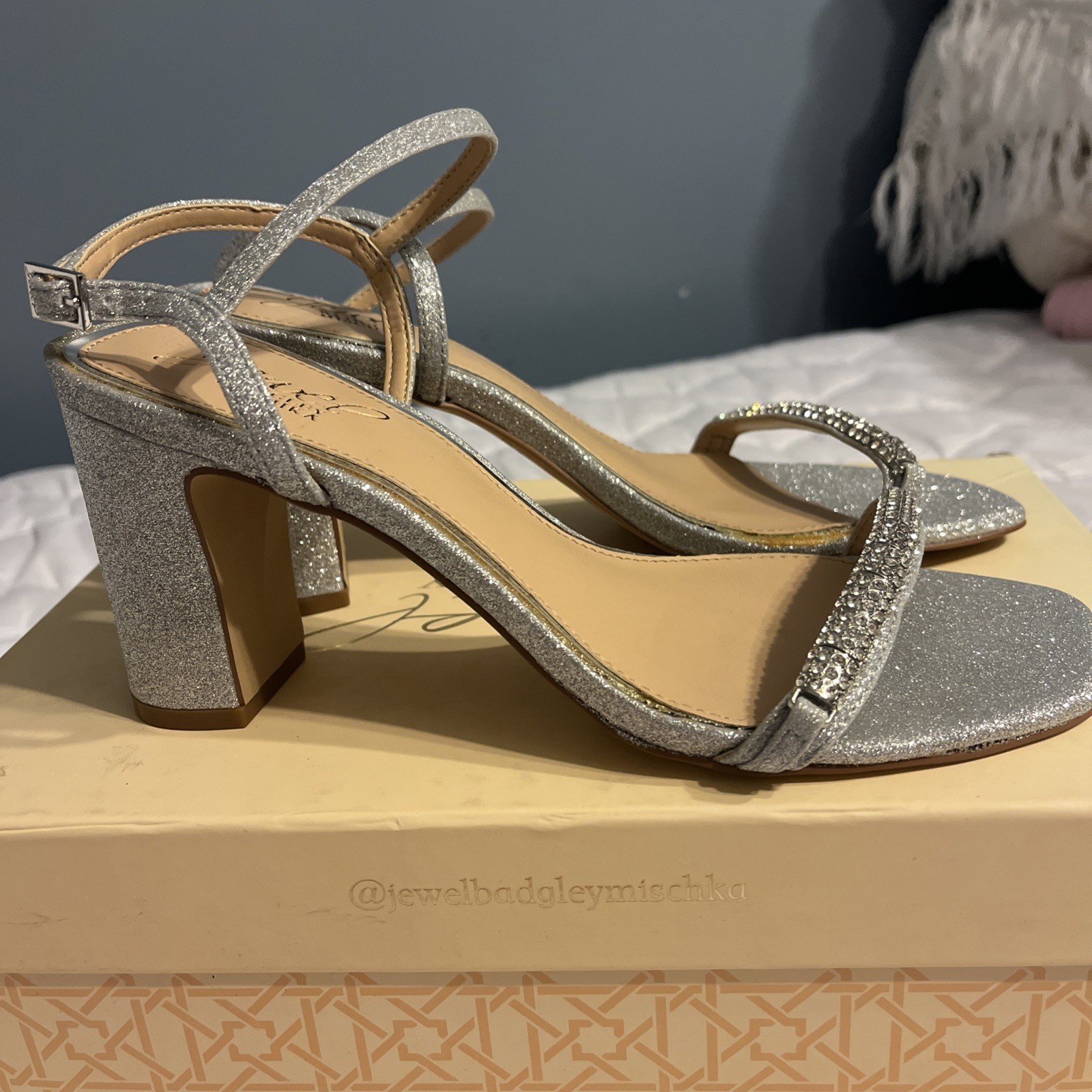 JEWEL BADGLEY MISCHKA Women’s Charlee Embellished Glitter Block Heel Sandals
