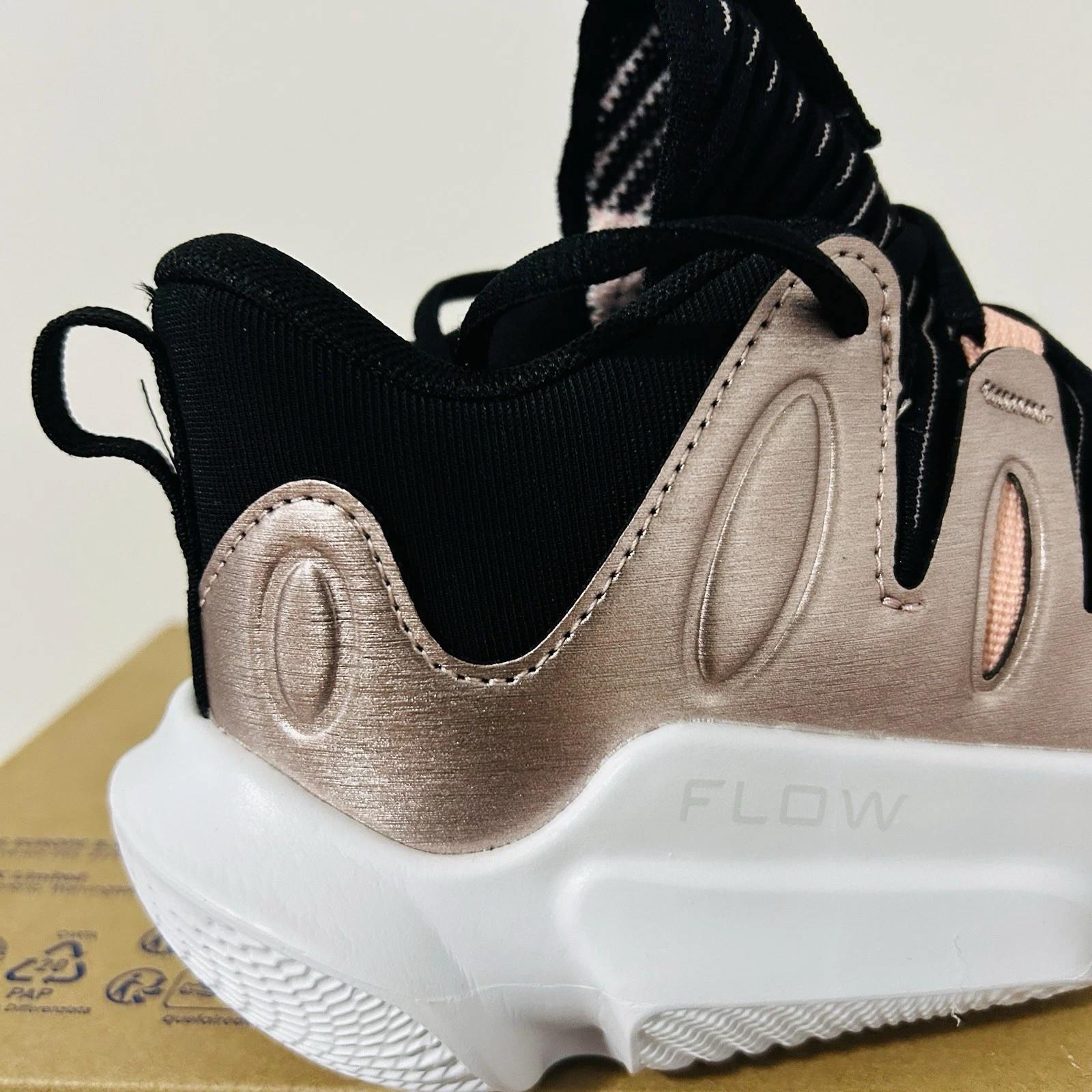 Under Armour UA Flow Breakthru 4 Womens Black Rose Gold,Choose Sz, Retail $150