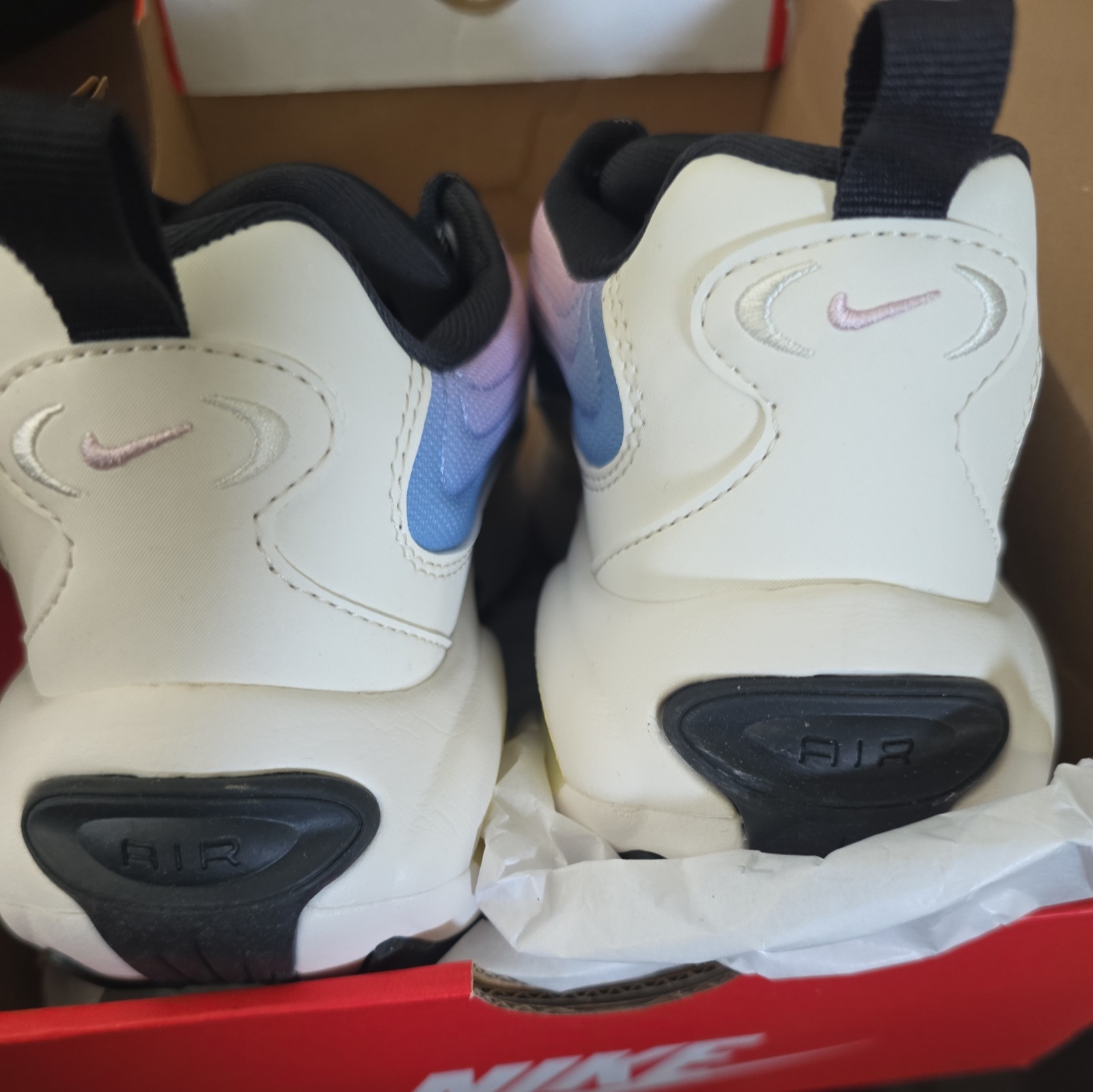 Size 7 woman Nike Air Max Portal HV5761-133