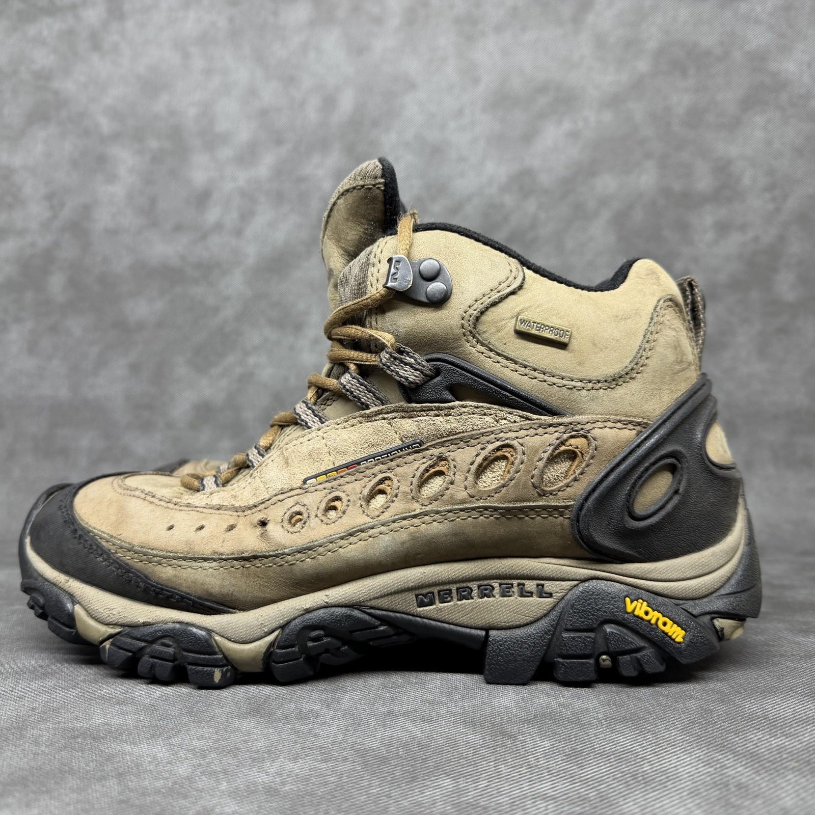 Merrell Pulse II Mid Brown and Gray, Goretex, Vibram Hiking Boots Women’s 8