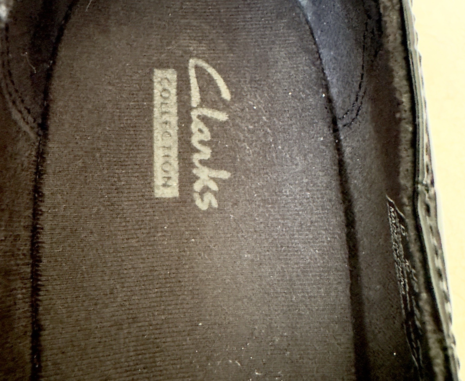 Clarks Collection Black Croc Patent Loafers Comfort Slip On Shoes Women’s 8.5M