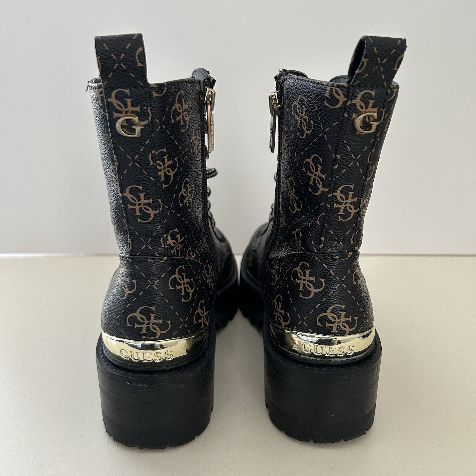 GUESS Womens Boots Size 6.5 Brown Logo Zipper Lug Sole Fearne Round Toe Combat