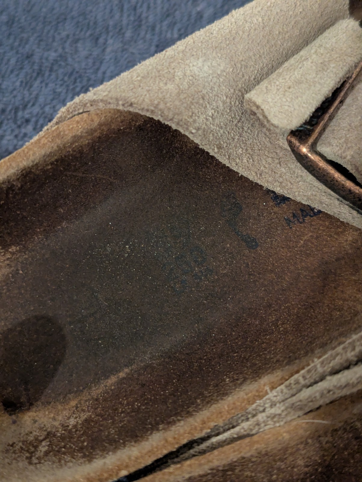 Birkenstock Arizona Sandals Size EU 39 US 8 Taupe Suede Beige Narrow