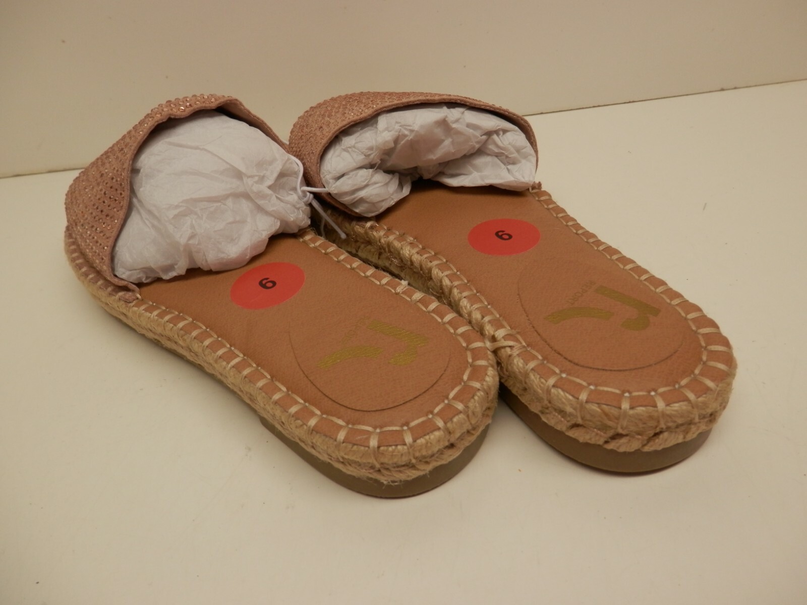 REPORT WOMENS SANDALS SIZE 6 MED.SILVER OR BLUSH CHOICE