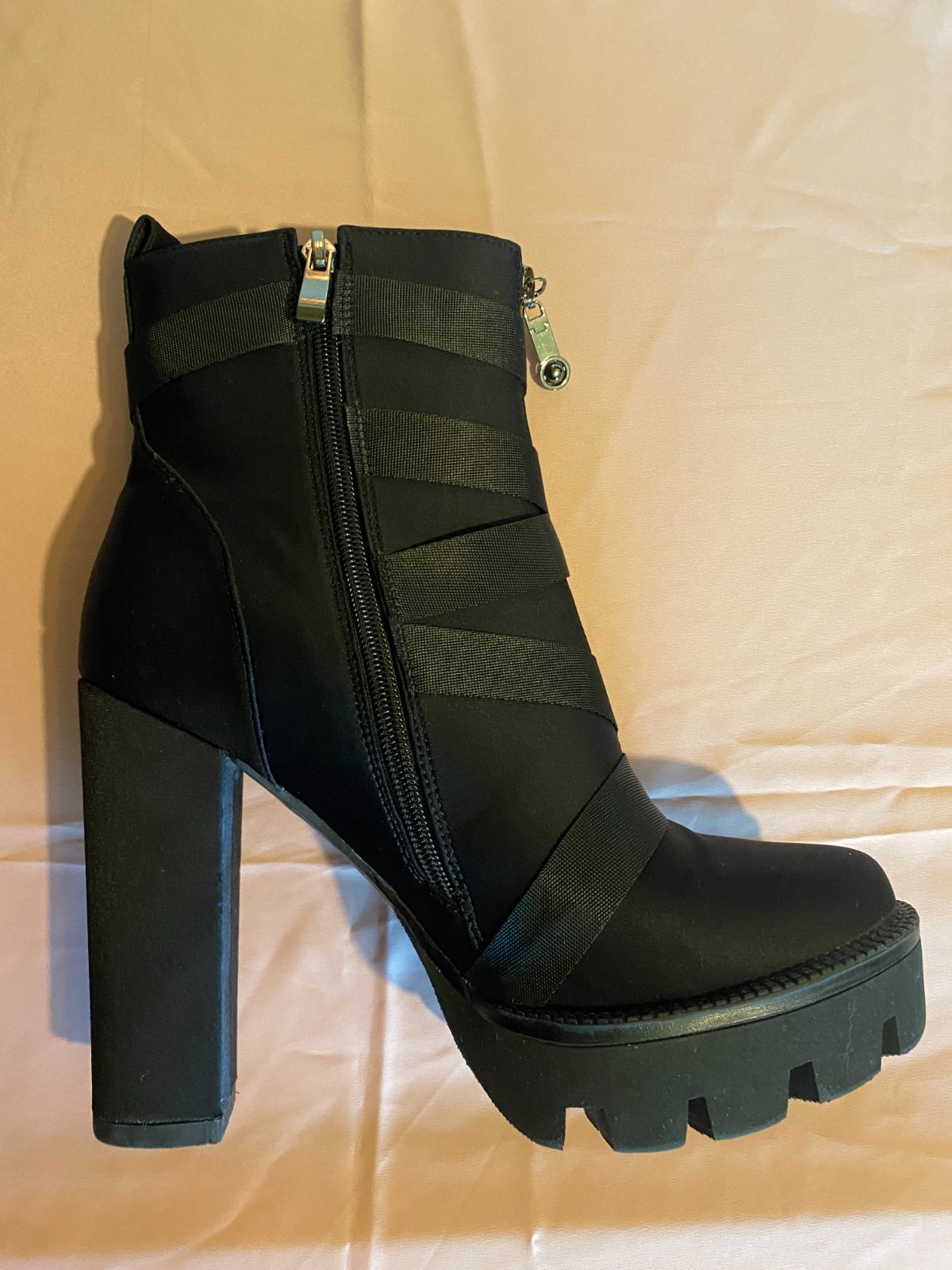 WETKISS Black Chunky High Heeled Platform/Combat Ankle Boots Size 9