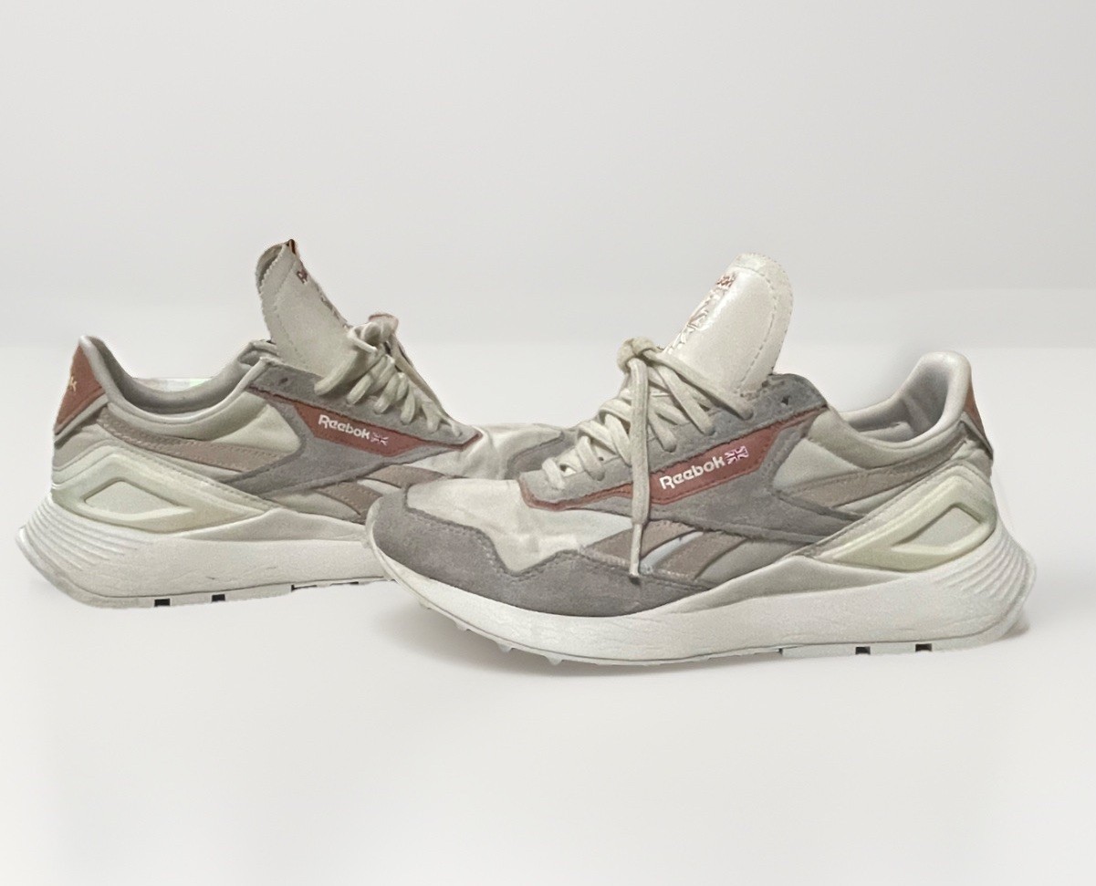 Women’s Reebok Retro Running Sneakers – Cream/Gray/Pink – Women’s Size 9
