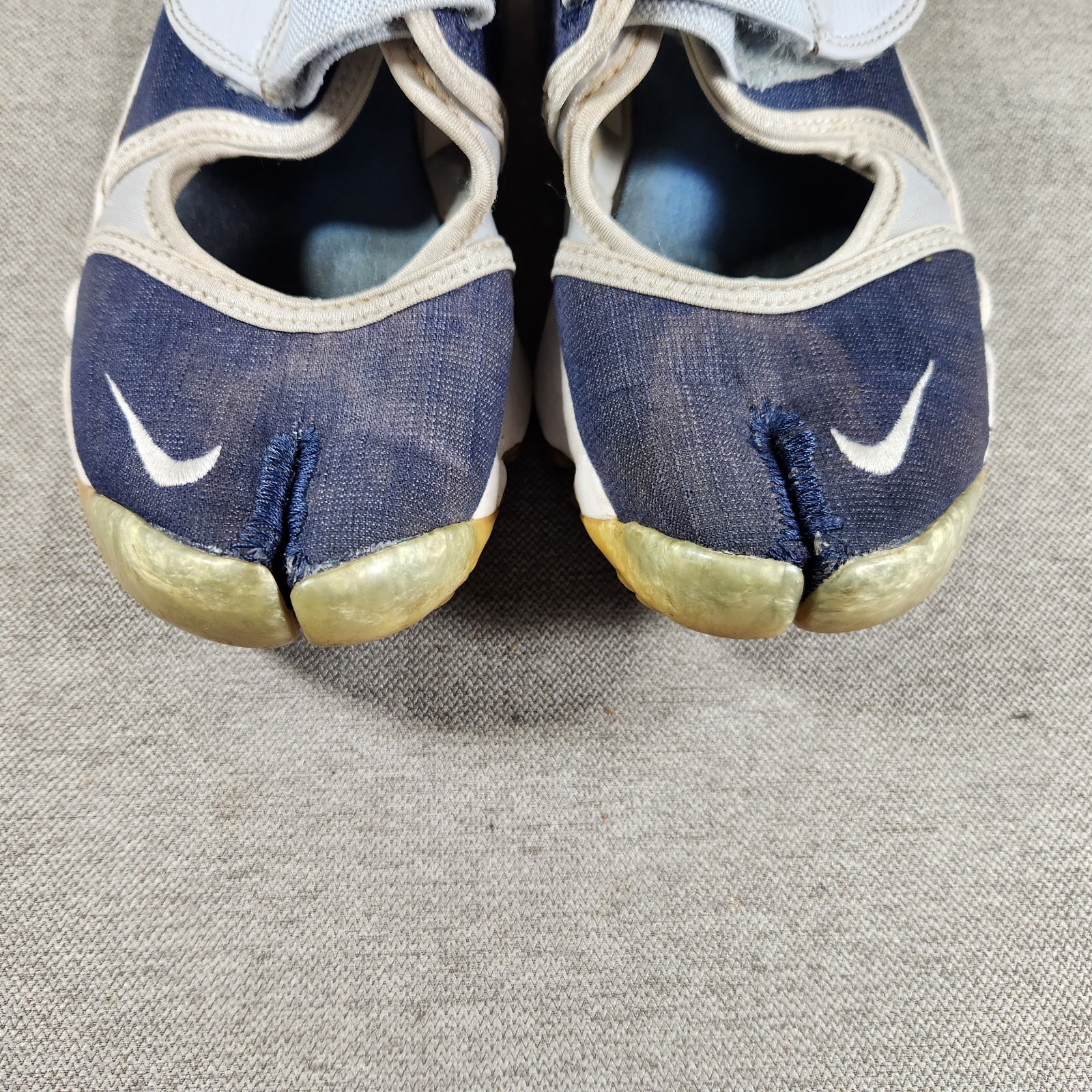 Vintage Nike Air Rift Blue OG Split Toe Womens Size 5 Shoes Sneakers Rubber Sole