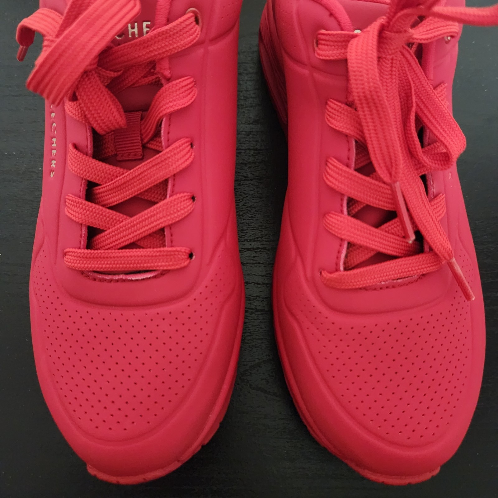 Skechers Uno Stand On Air Red Women’s Size 8.5 SN 73690