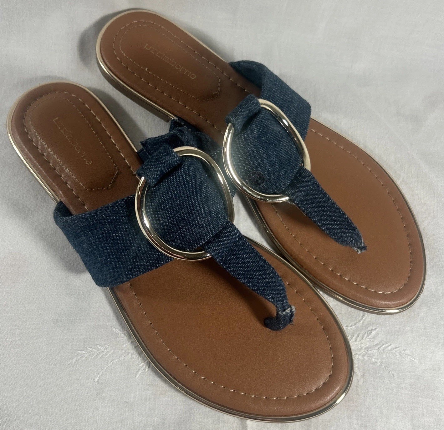 Liz Claiborne Women’s Camillo Flat Gold Tone Ring Sandals Denim Blue Size 8