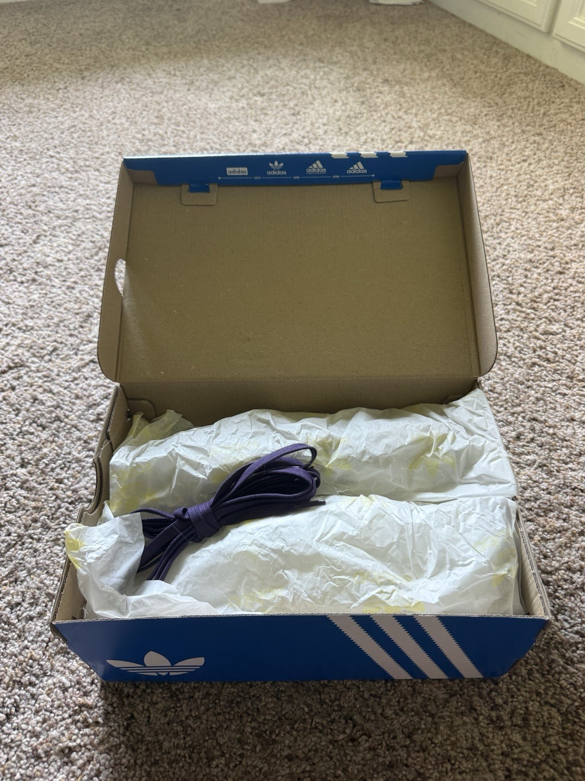 Adidas Samba OG Women White Aurora Plum Gum Leather Low Top Sneakers