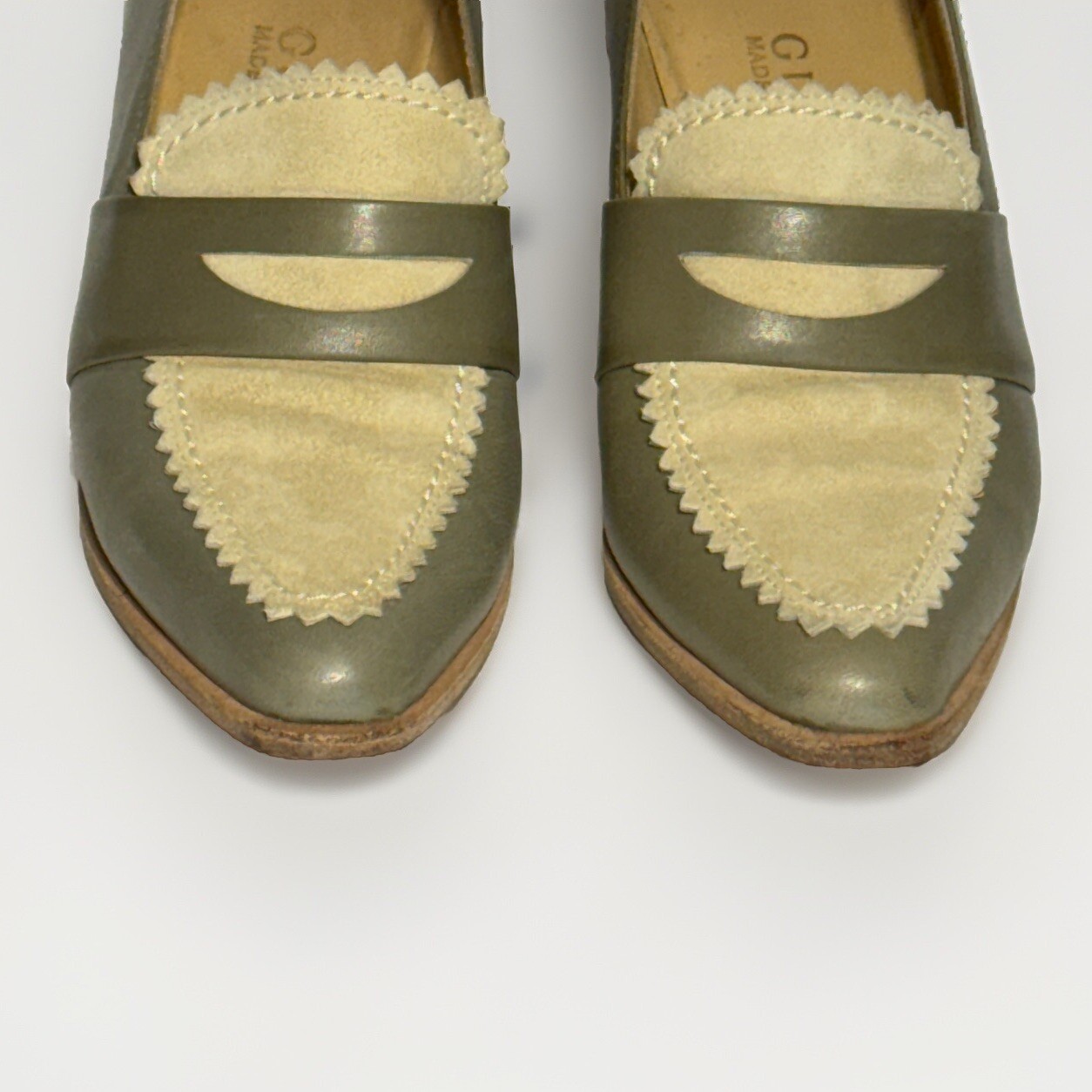 Vintage GUCCI Penny Loafer Green Leather Light Green Suede 2.75 in Heel Sz.6 B