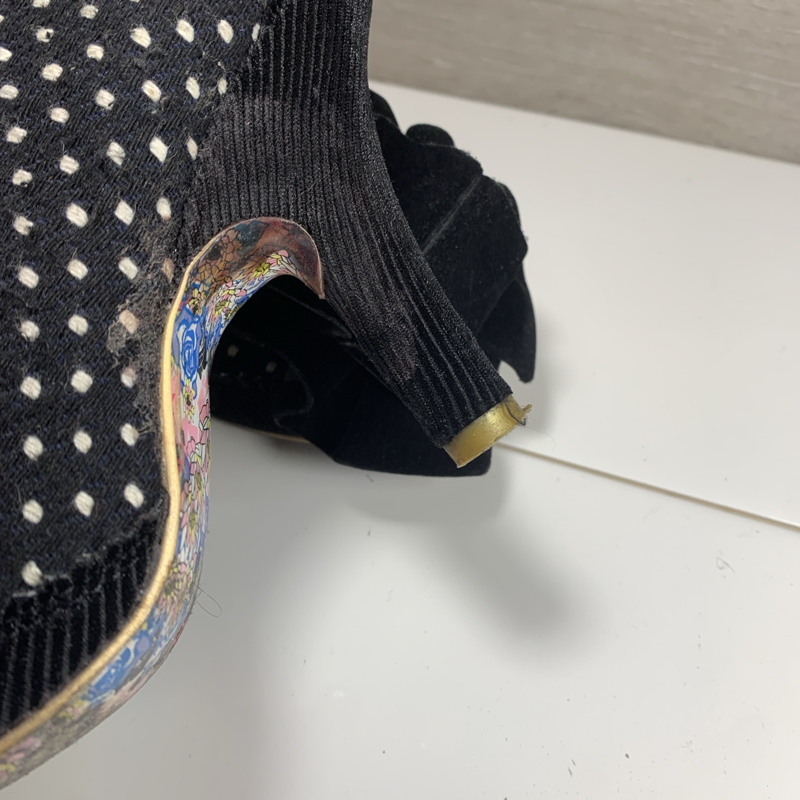 Irregular Choice ICONIC Polka Dot SZ 39 US 8 Booties Black Bow
