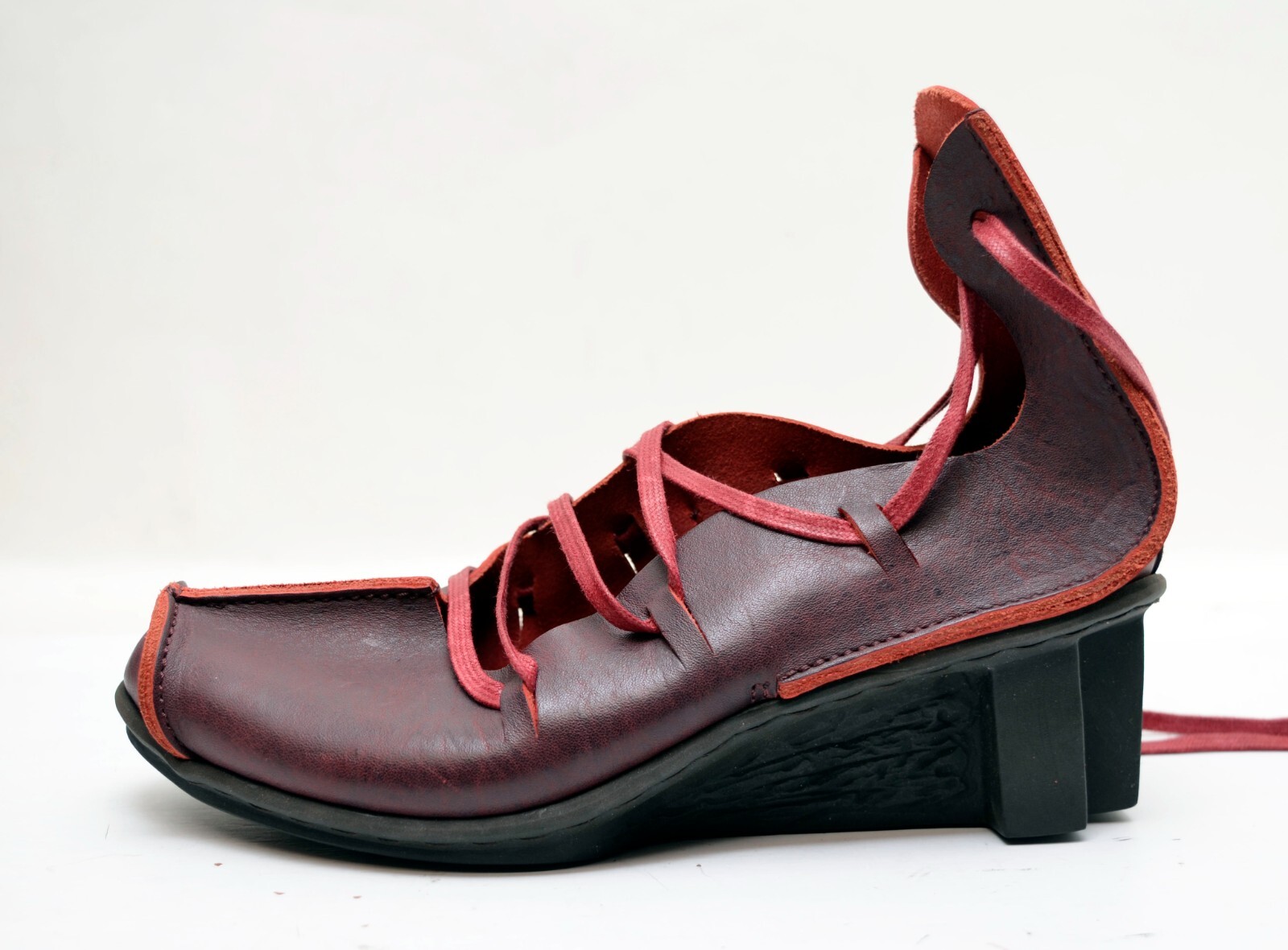 Trippen Blade f Handmade in Germany Red Waw Leather Wedge Court Shoe – Sz 35