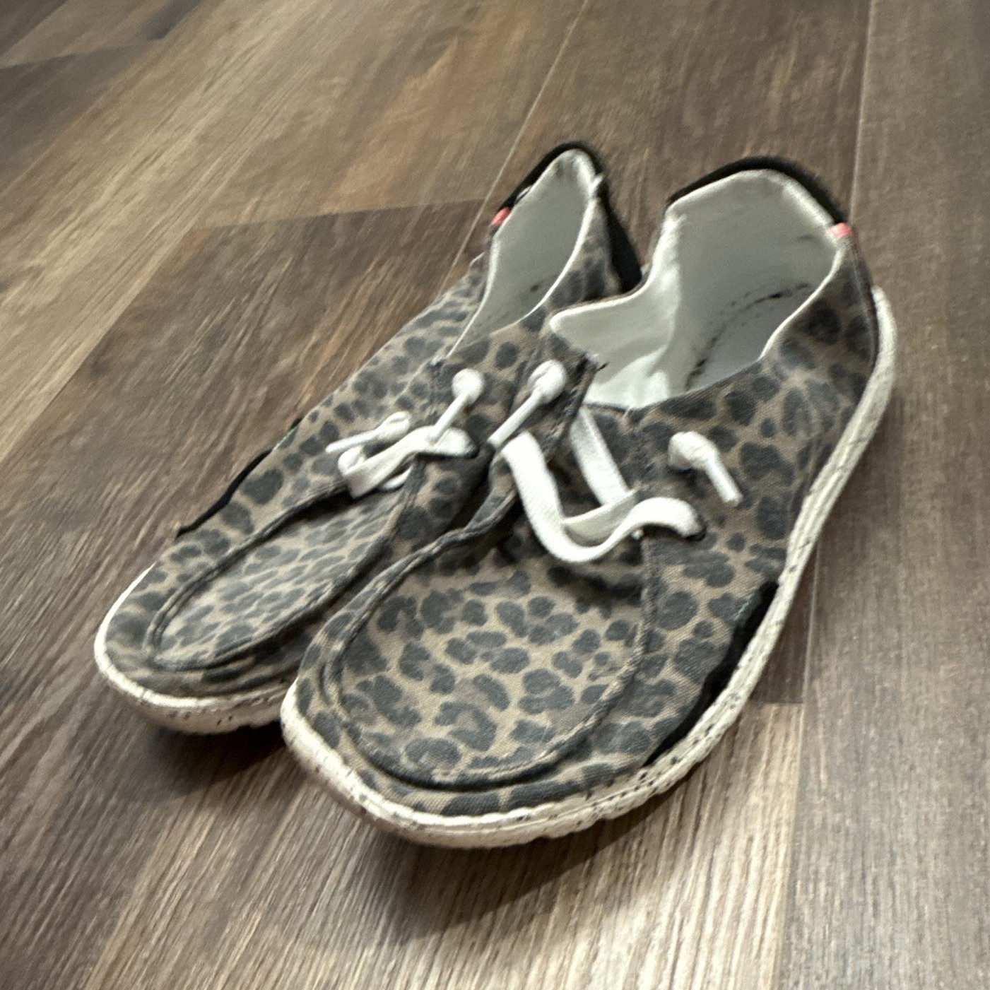Hey Dude Wendy Jungle Leopard Print Canvas Lace-Up Loafer Brown/Black US 6 EU 37
