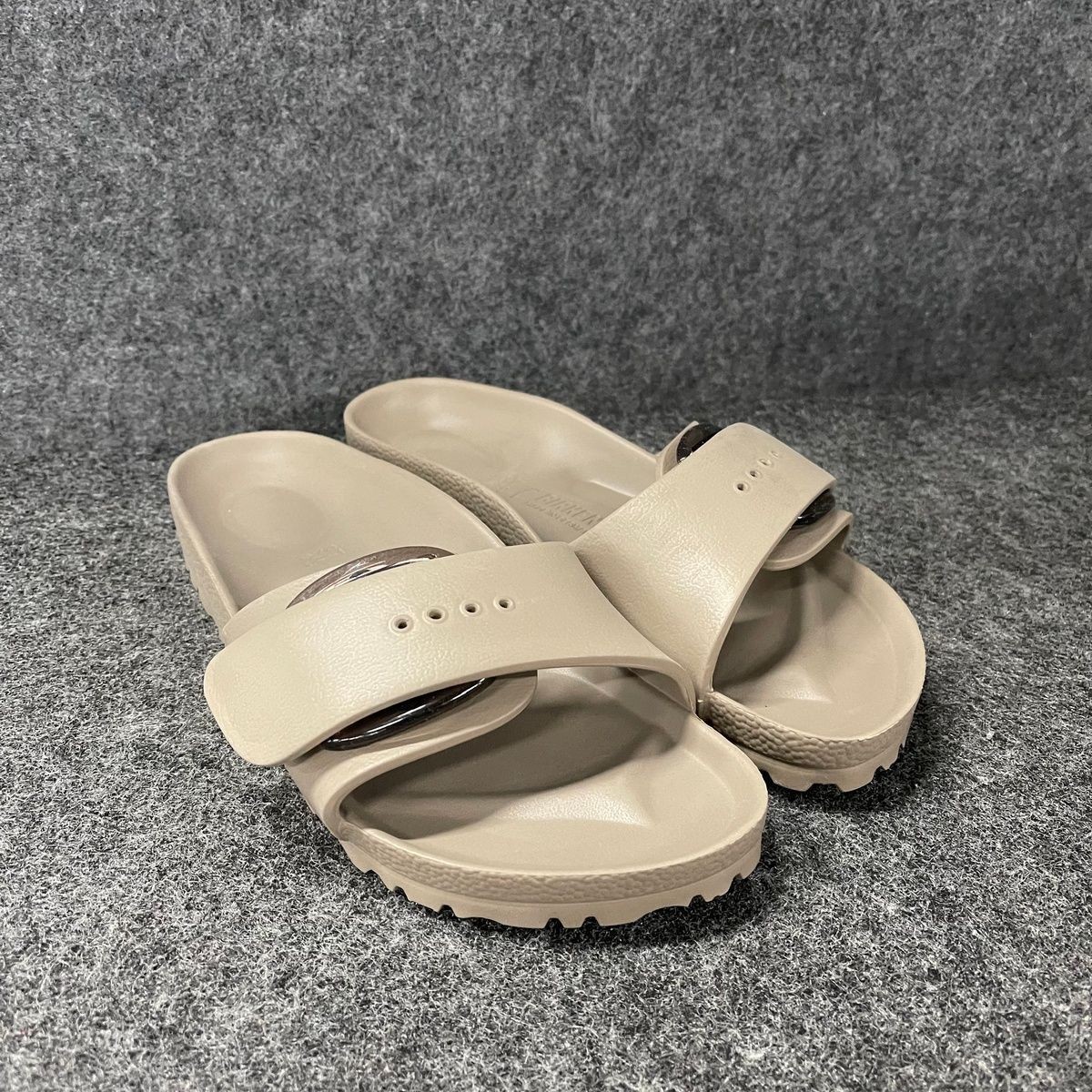 BIRKENSTOCK Madrid Big Buckle Sandals Unisex Size M4/W6 Gray Taupe