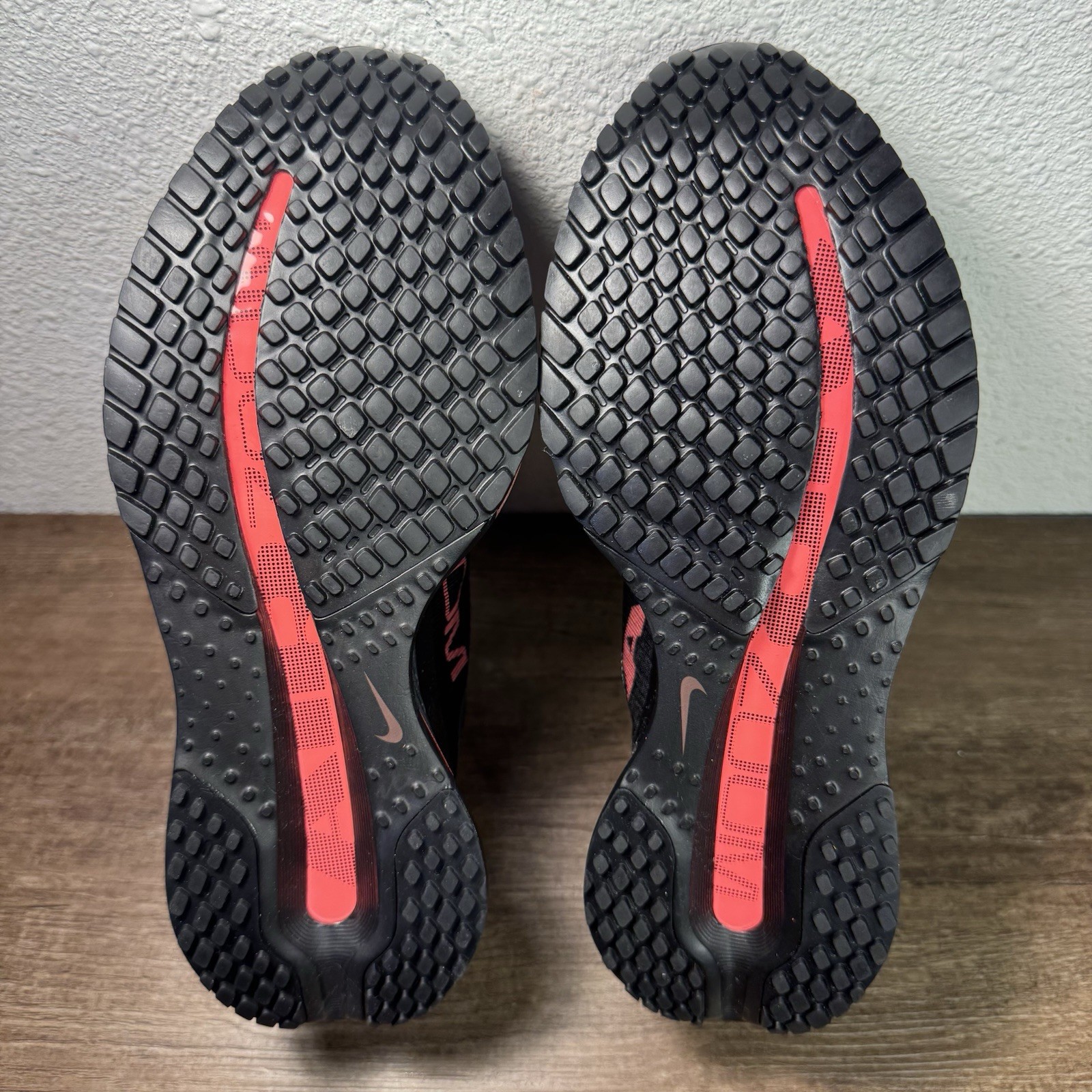 Nike Air Zoom Pegasus Premium ‘Hot Lava’ Women’s Size 6 HQ2593-010 New