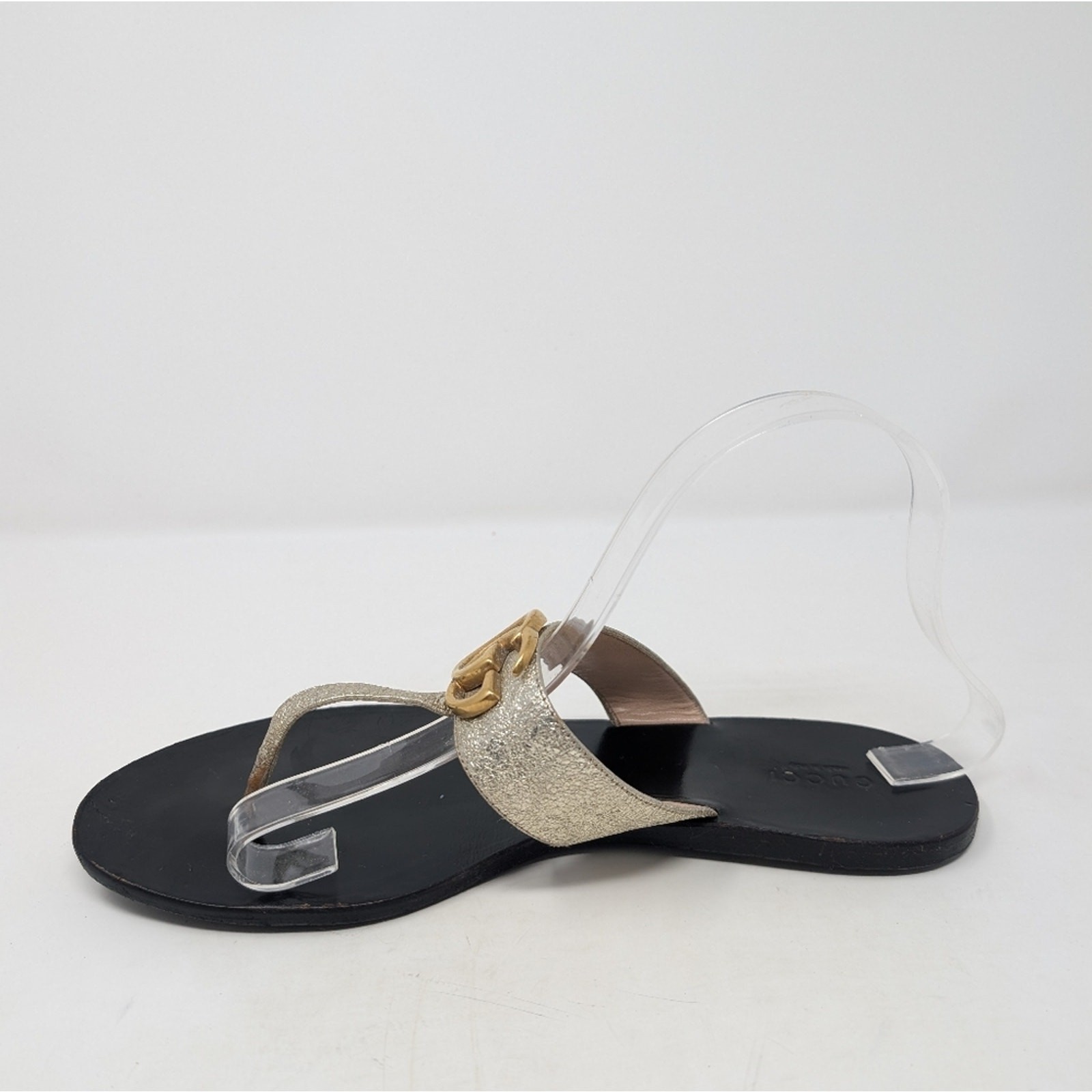 Gucci Marmont gold Thong Sandals Size 39.5 GG Logo Monogram flats