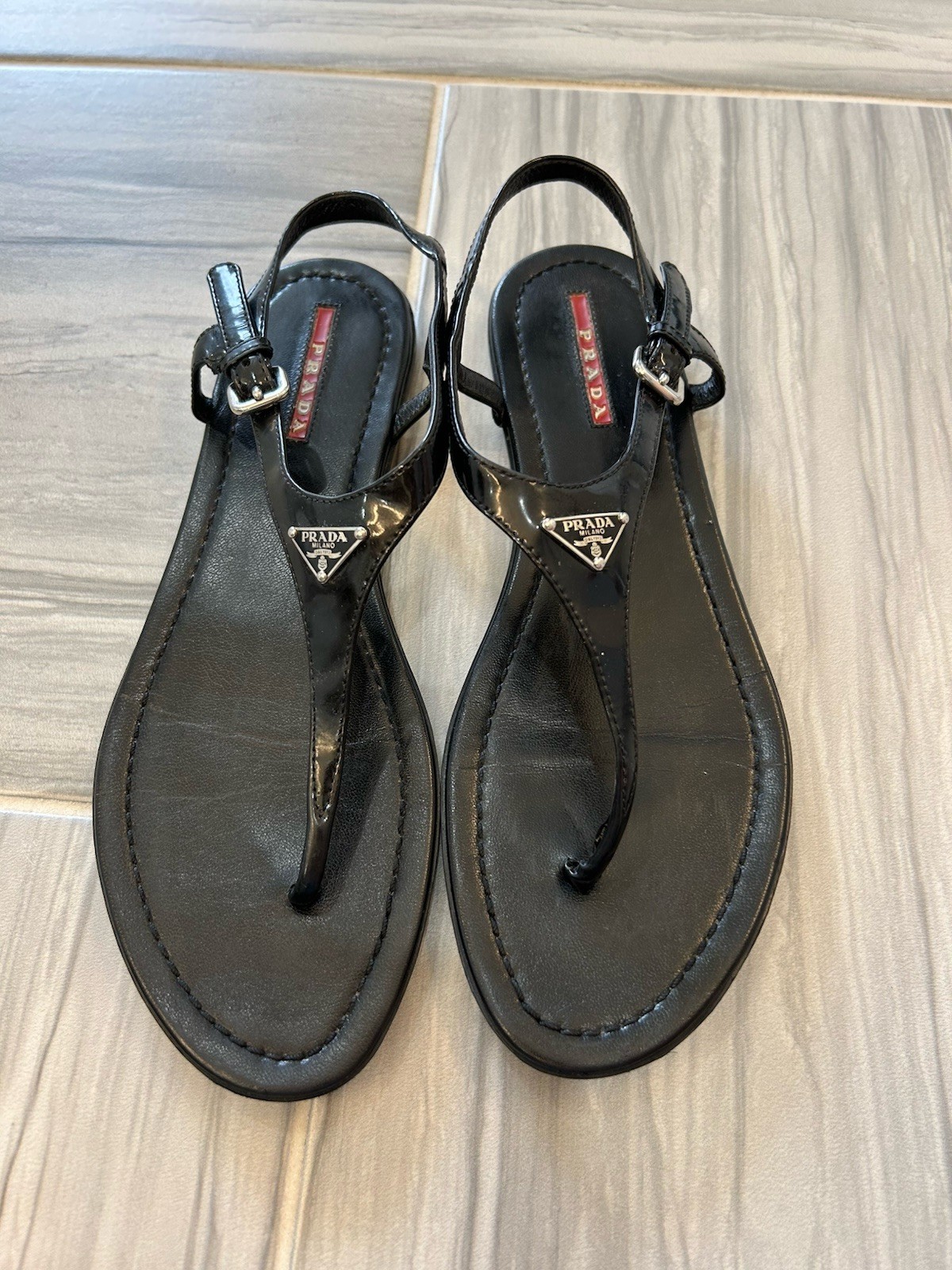 PRADA Black Leather Flat Sandals Logo Emblem On Front Sz 39
