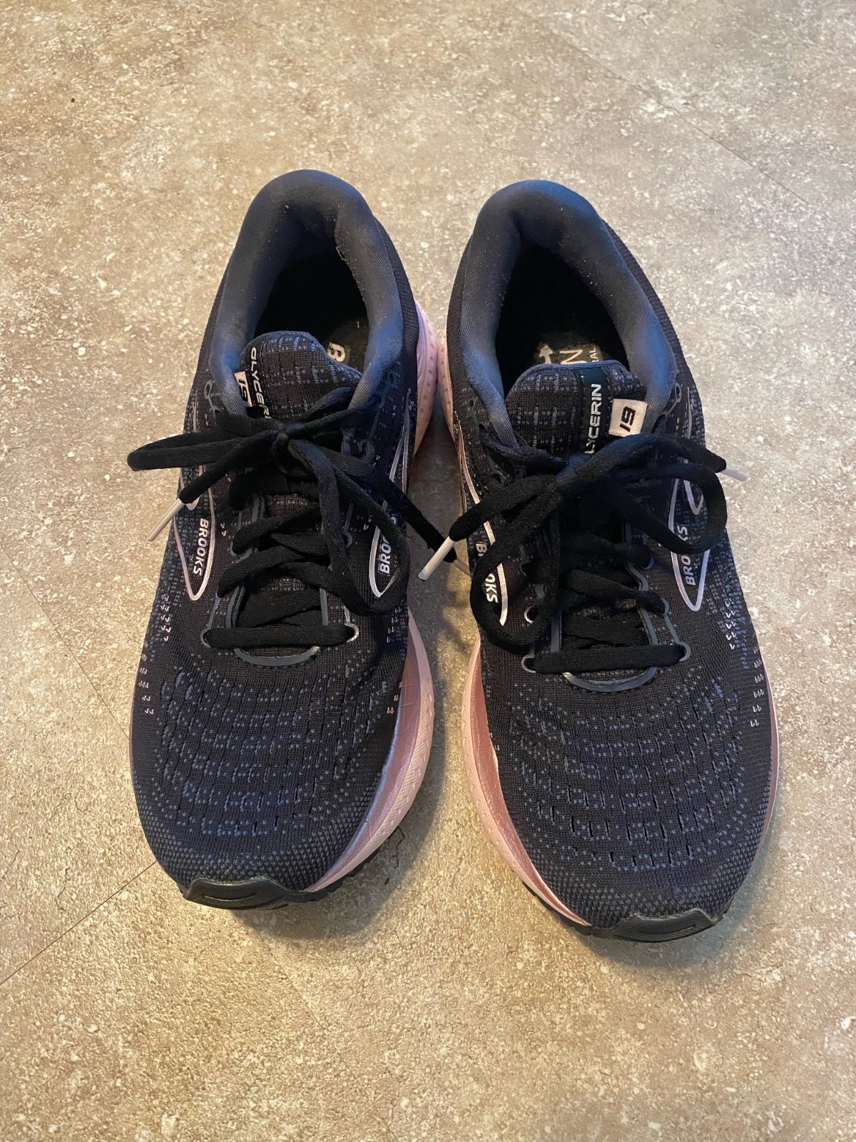 EUC Womens Brooks Glycerin 19 Running Shoes Size 8.5 Black/Pink 1203441B074