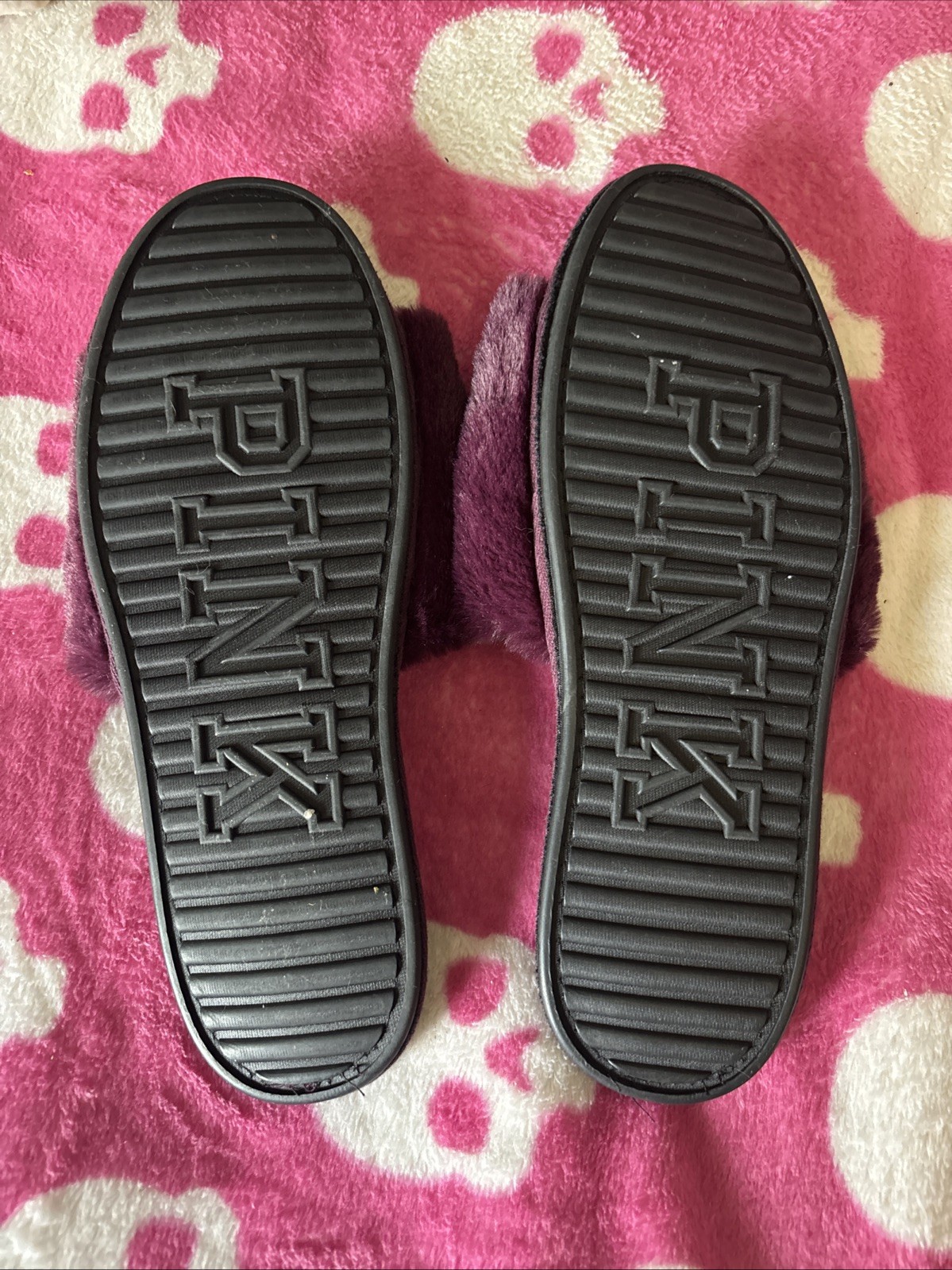 Victoria’s Secret PINK Dog Logo Plum Purple Plush Soft Slides Slipper L 9/10