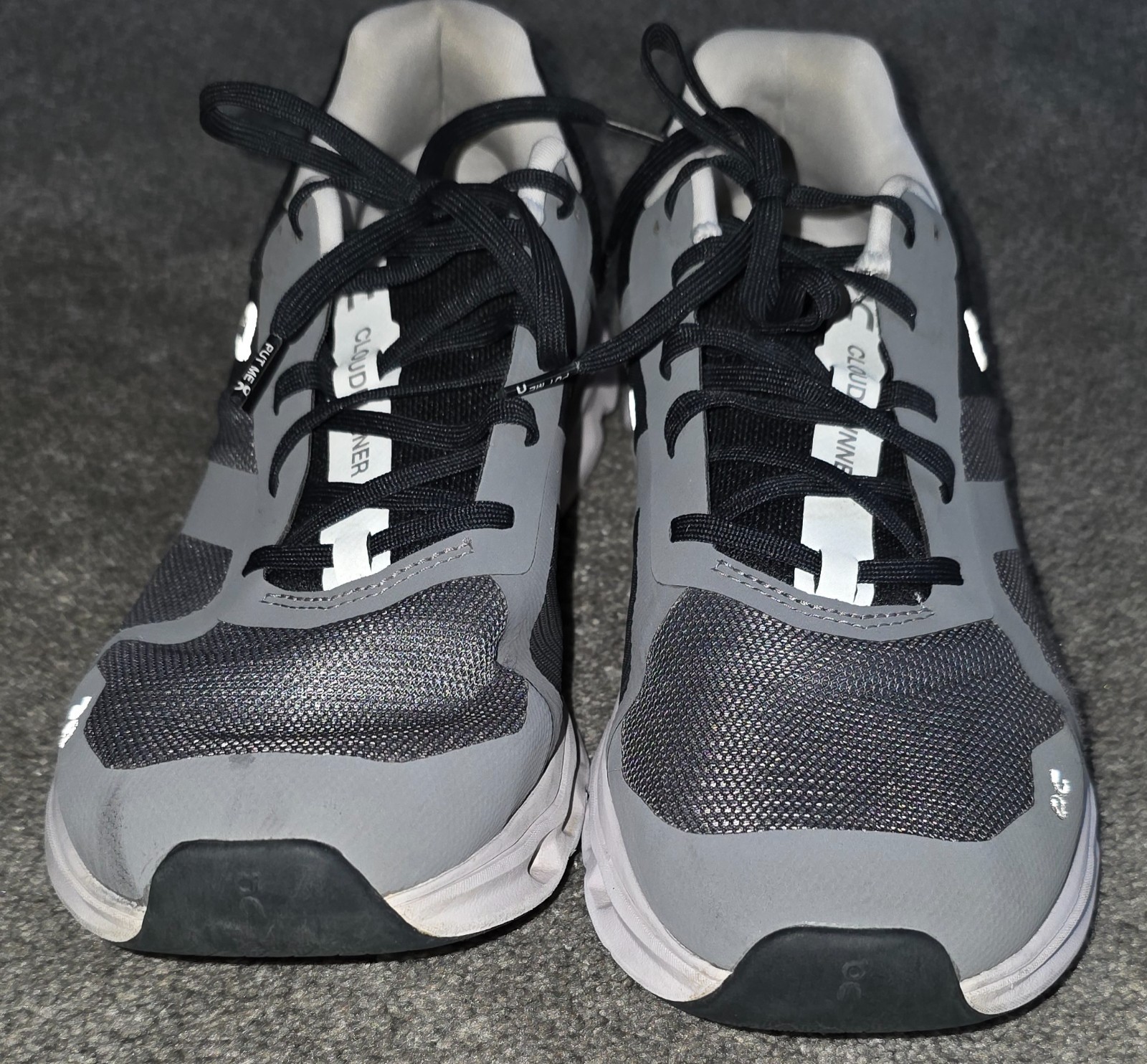 ON Running Cloudrunner Women 11 / Mens 9 ‘Eclipse/Frost’ Running Shoes 46.99017