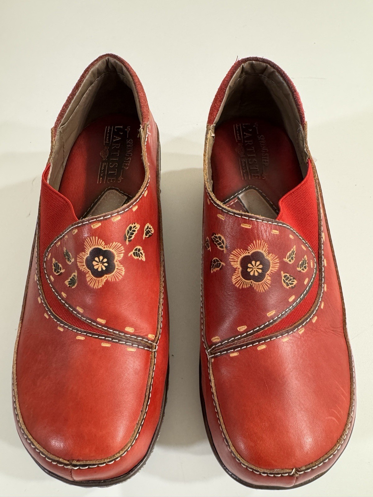 Spring Step L’Artiste Burbank Clogs Red Embossed Leather Women’s Sz 38