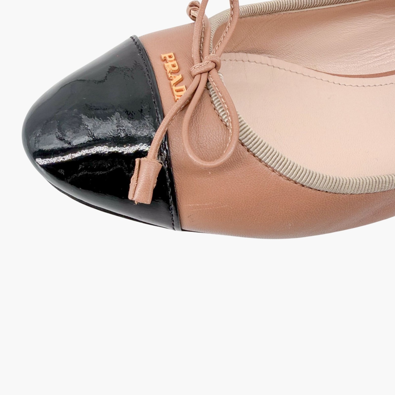 Prada Beige Black Cap Toe Logo Ballet Flats Leather Size 38 US 8 Women Two Tone