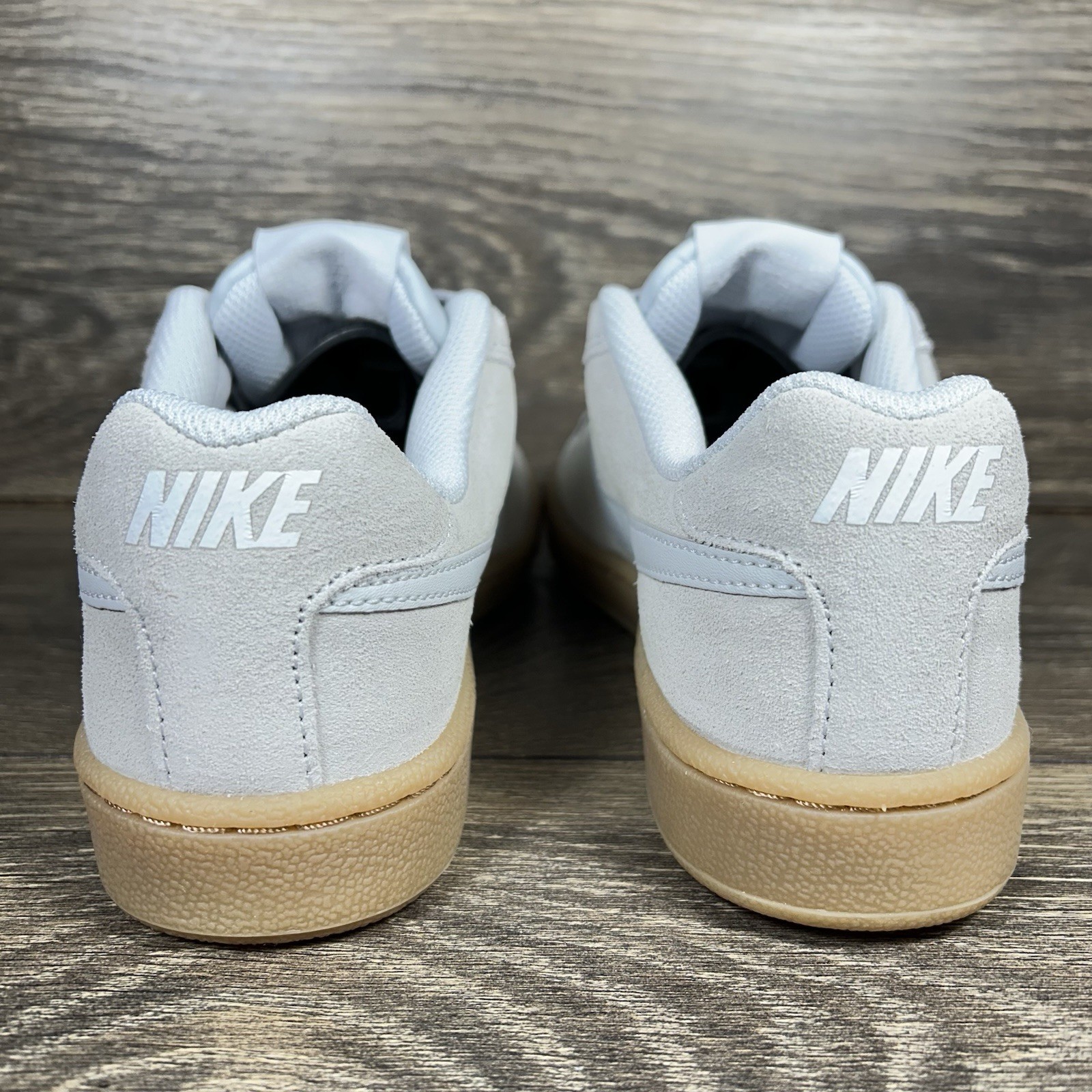 Nike Women’s Court Royale Suede Platinum Gum Casual Shoes Sneakers Trainers New