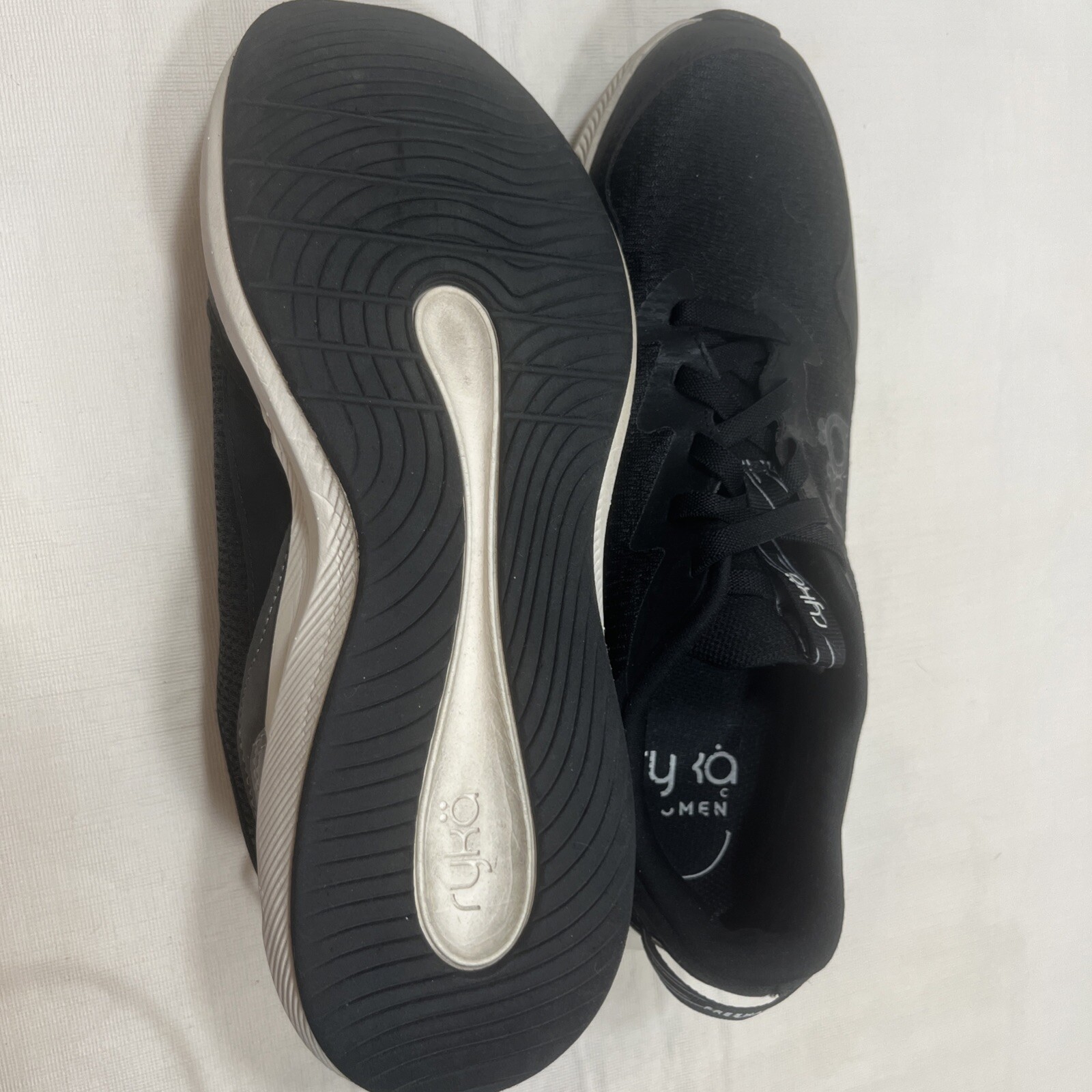 Ryka Womens Freehand Black Gym Athletic and Training Shoes 9.5 Medium (B,M) 4020