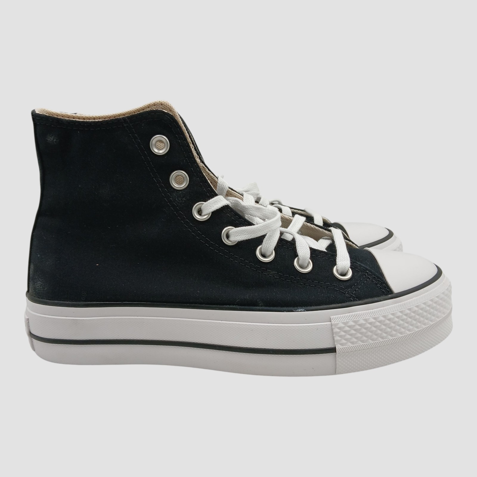 Converse Women’s Chuck Taylor All Star Lift Platform Canvas Sneakers Size 8.5