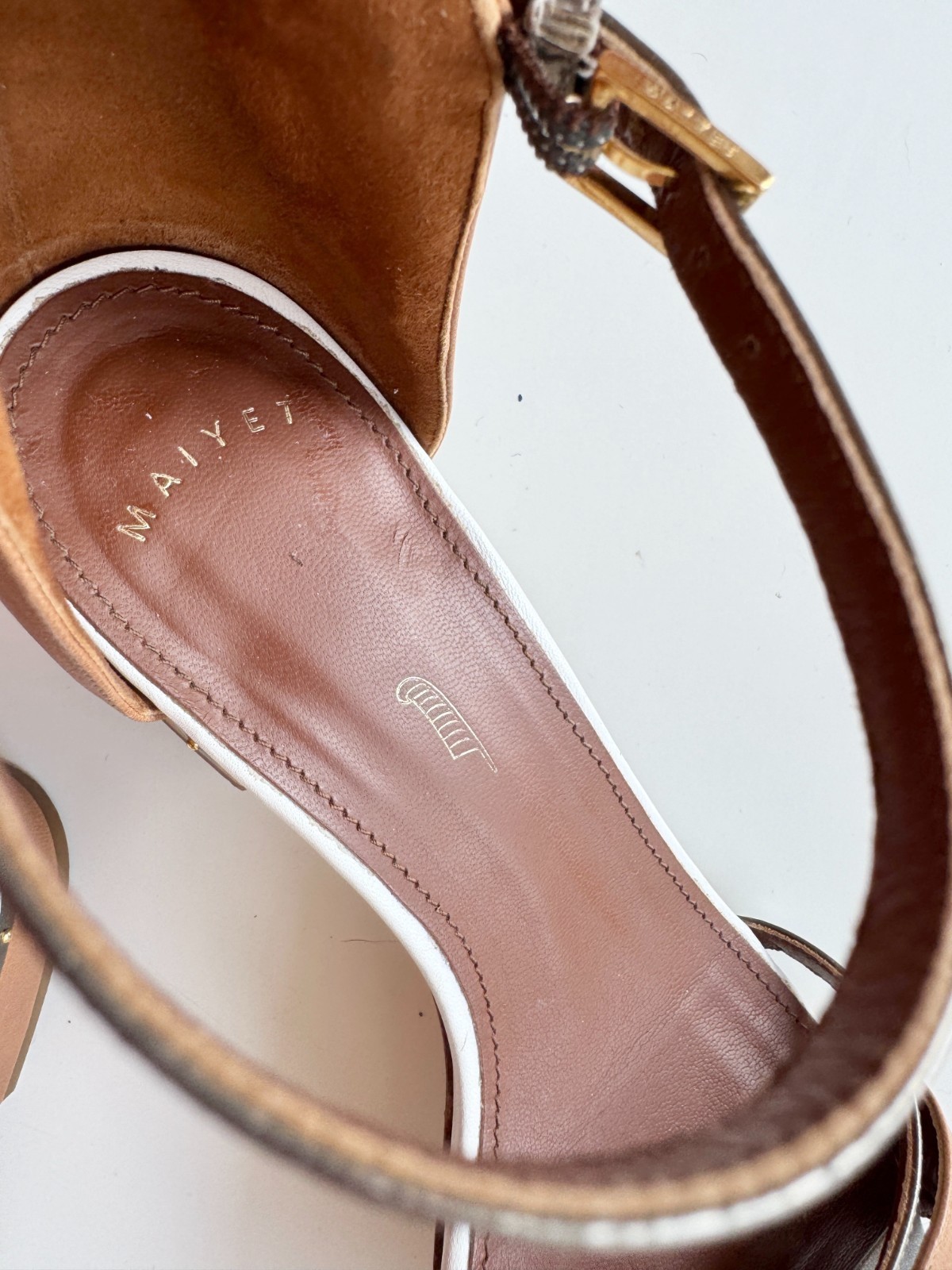 MAIYET Brown White Gold Colorblock Studded Stacked Block Heel Sandals, Size 39