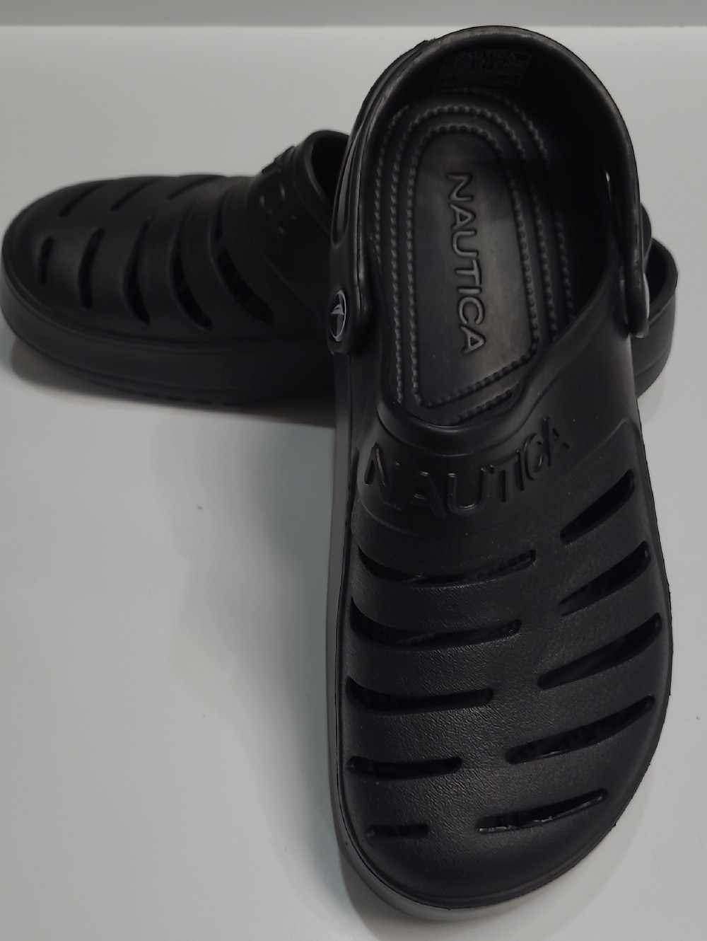 Nautica River Edge Unisex Black Ventilated Water Clogs – Size 10-Women 8-Men