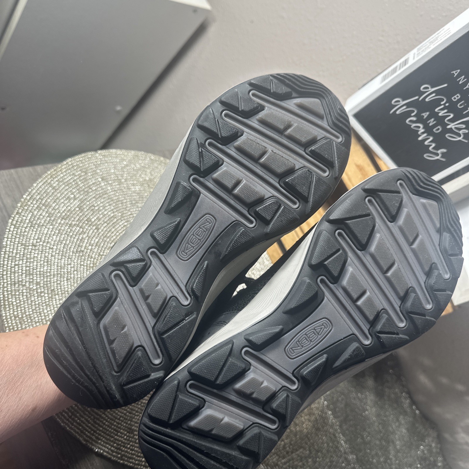 KEEN Terradora Speed Hiking Black Women’s Sneakers 9.5/40 PreOwned EUC-MINT
