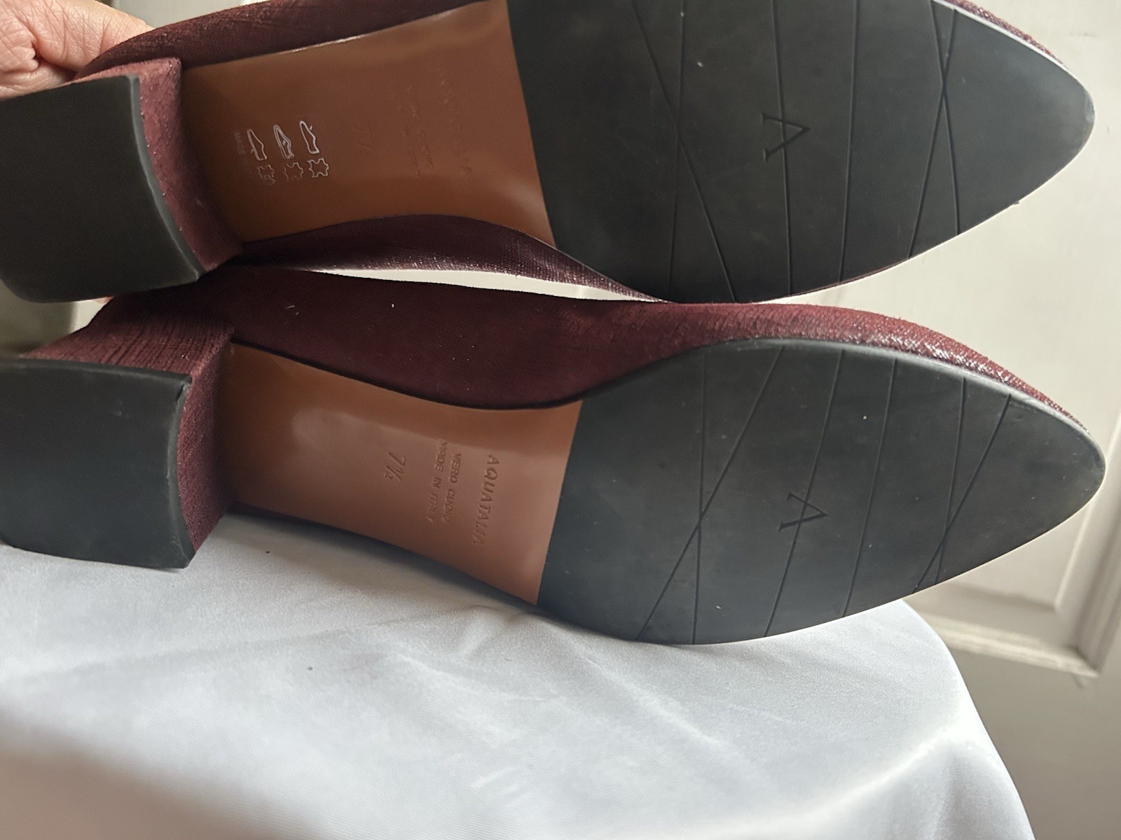 Aquatalia Burgundy Textured Fabric Pointed Toe Block Heel Pumps Italy Size 7.5
