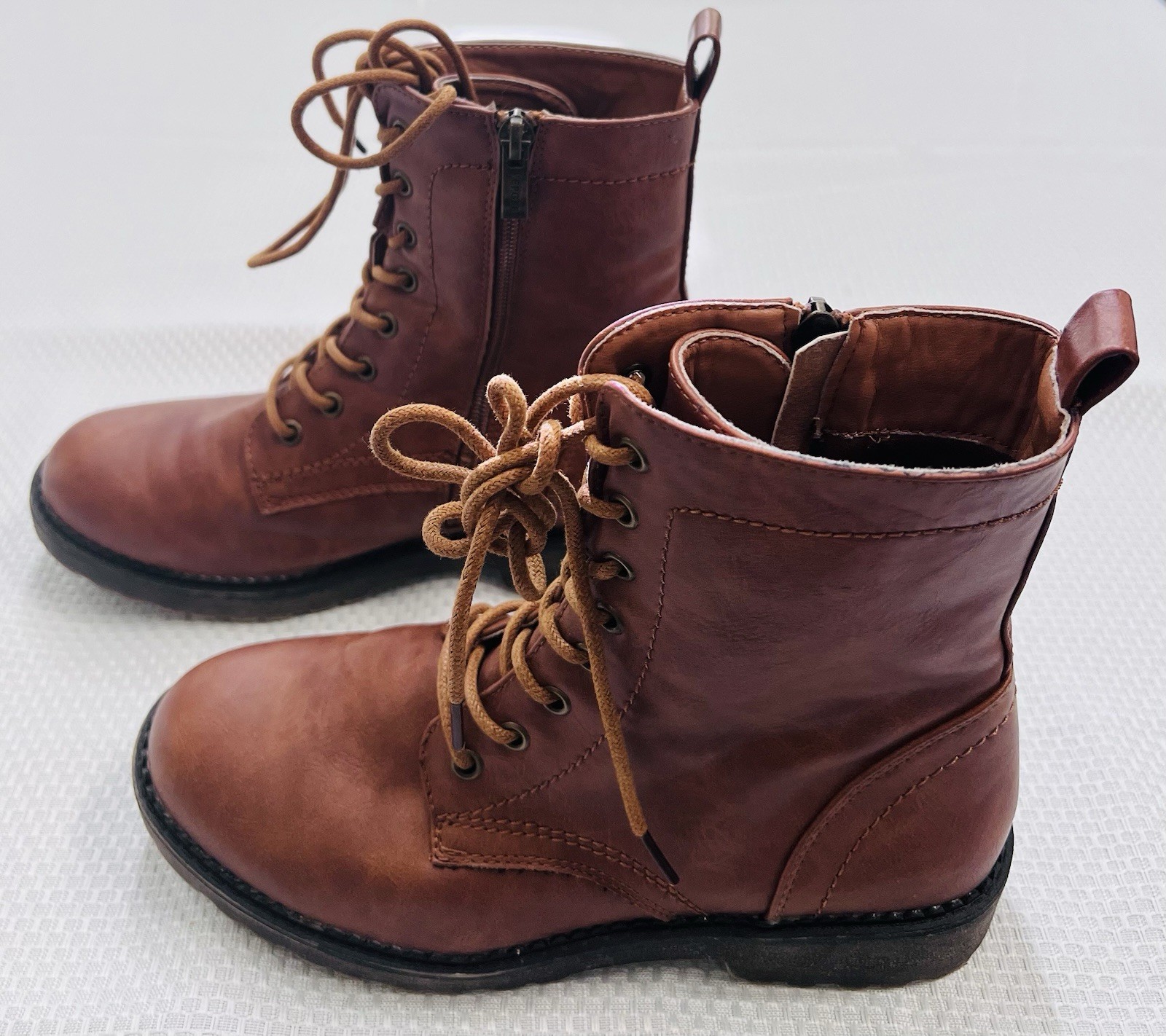 New York & Company Women’s Brown Lace-Up Combat Boots Side Zip Size 7