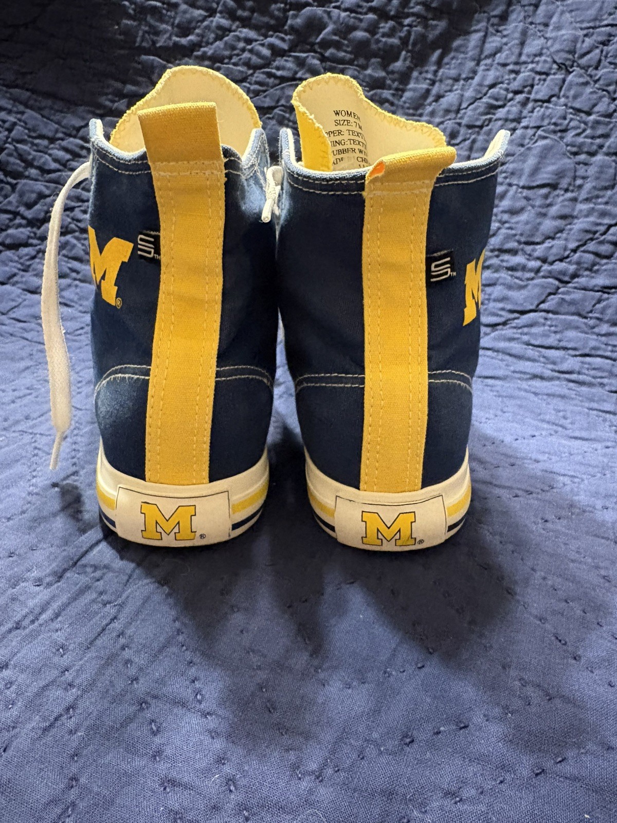 Skicks University of Michigan Women’s size 7M Maze/Blue High Top Lace Up Shoes