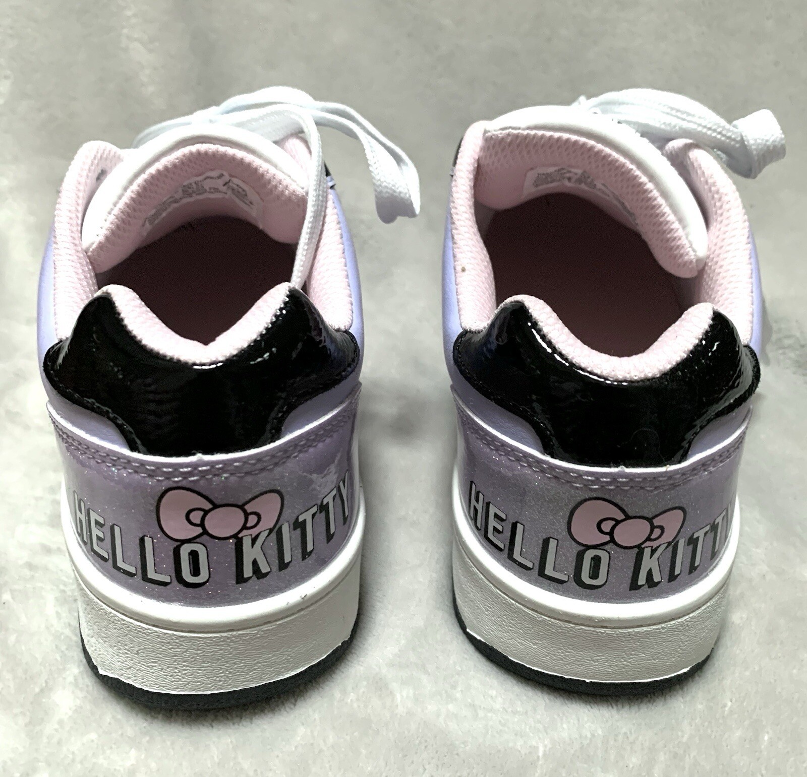 NEW Hello Kitty Women’s Lavender Sparkle Lace-Up Court Sneaker Shoes Size: 6