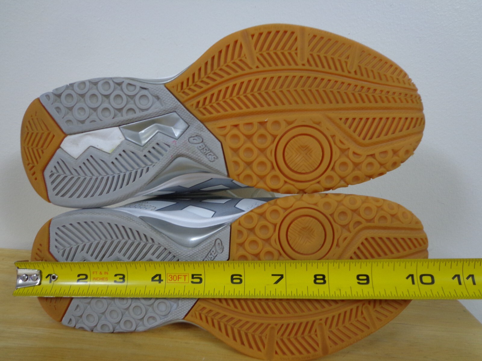 Asics Gel-Rocket (B756Y) Athletic Women’s Shoes White Color Size 7.5